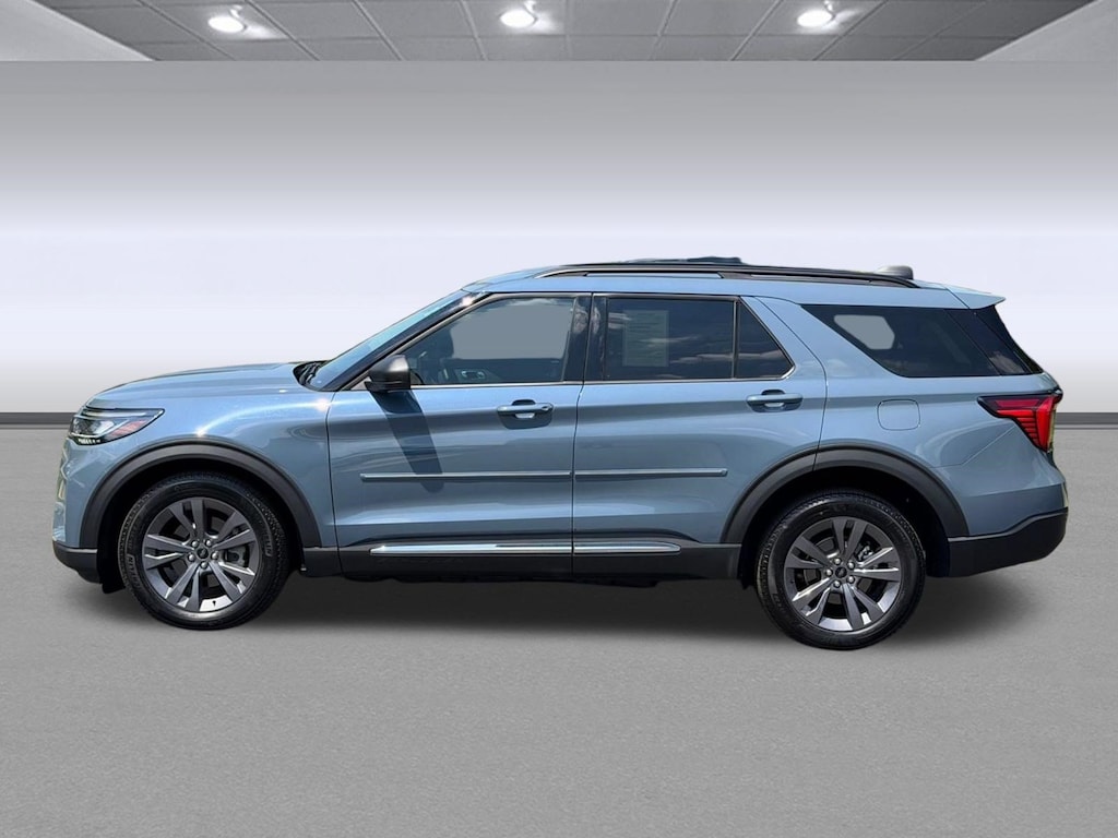 Used 2025 Ford Explorer Active SUV