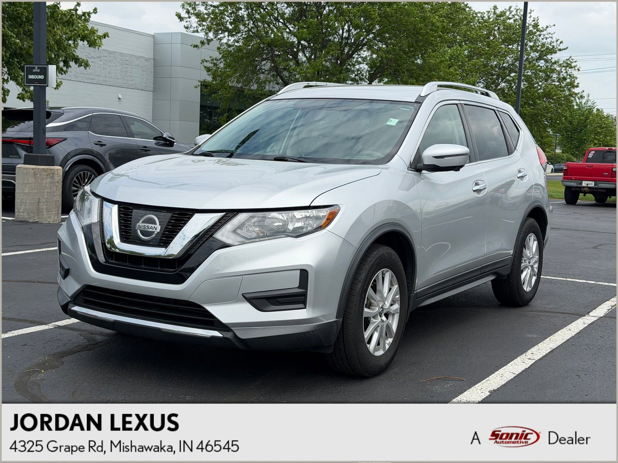 2017 Nissan Rogue SV AWD's photo
