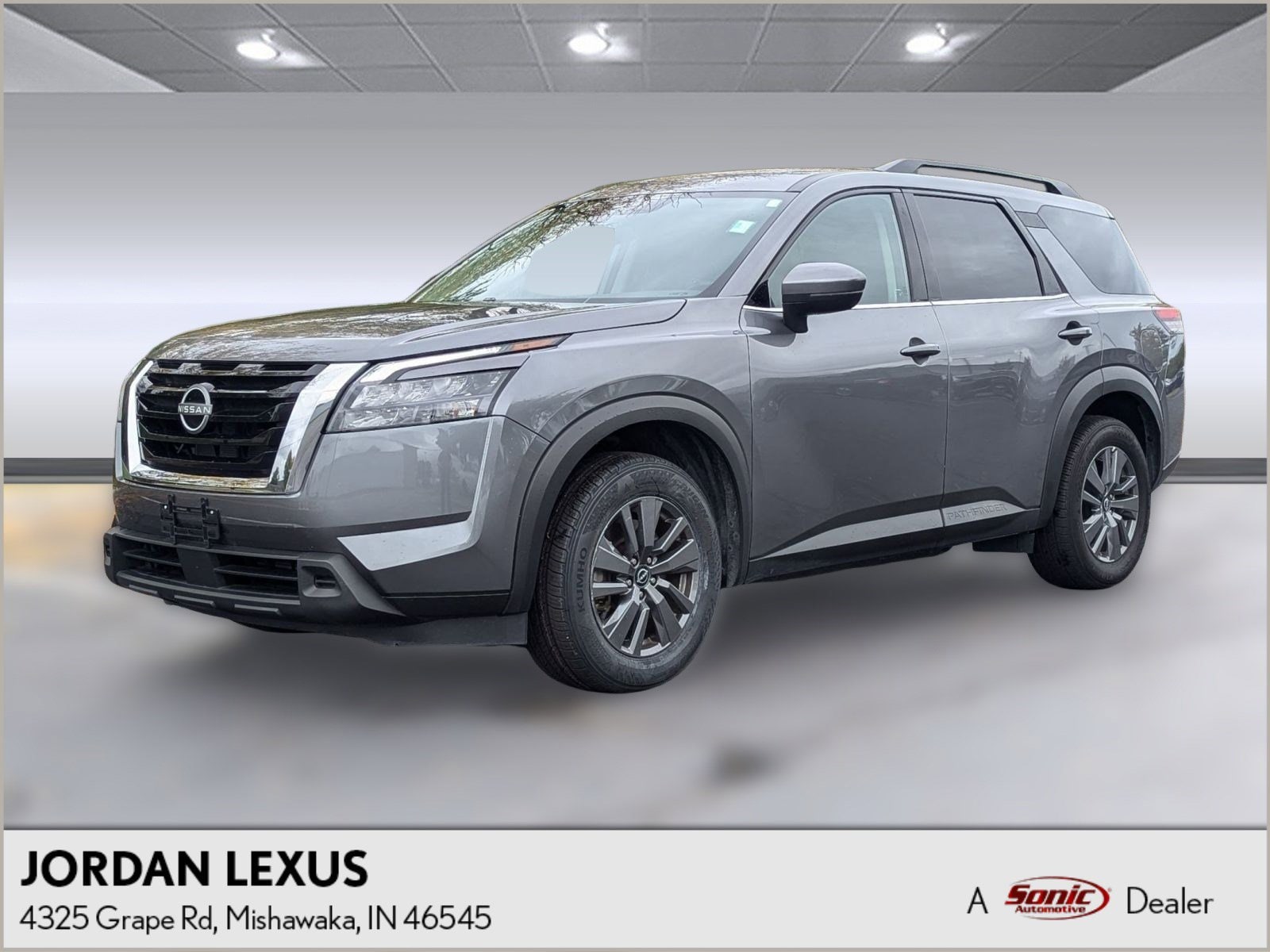 2024 Nissan Pathfinder SV