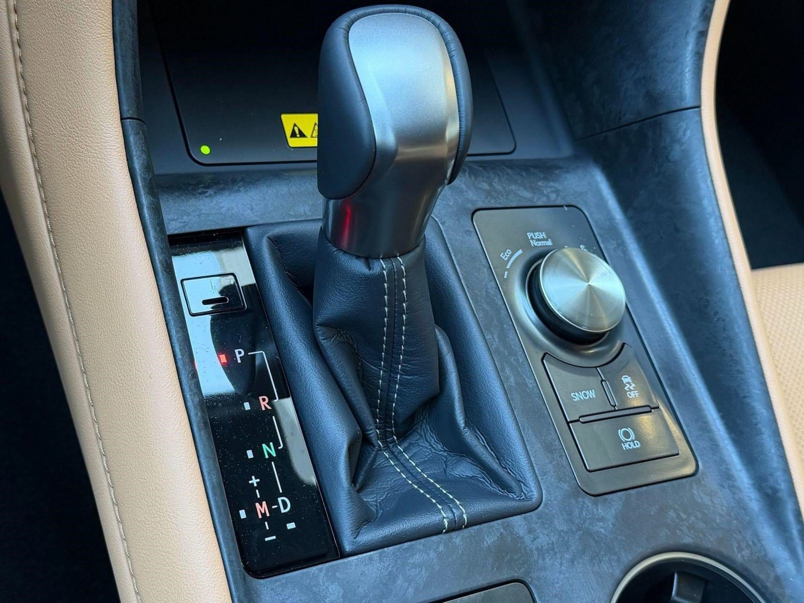 2026 Lexus IS 350 F SPORT DESIGN - Photo 16