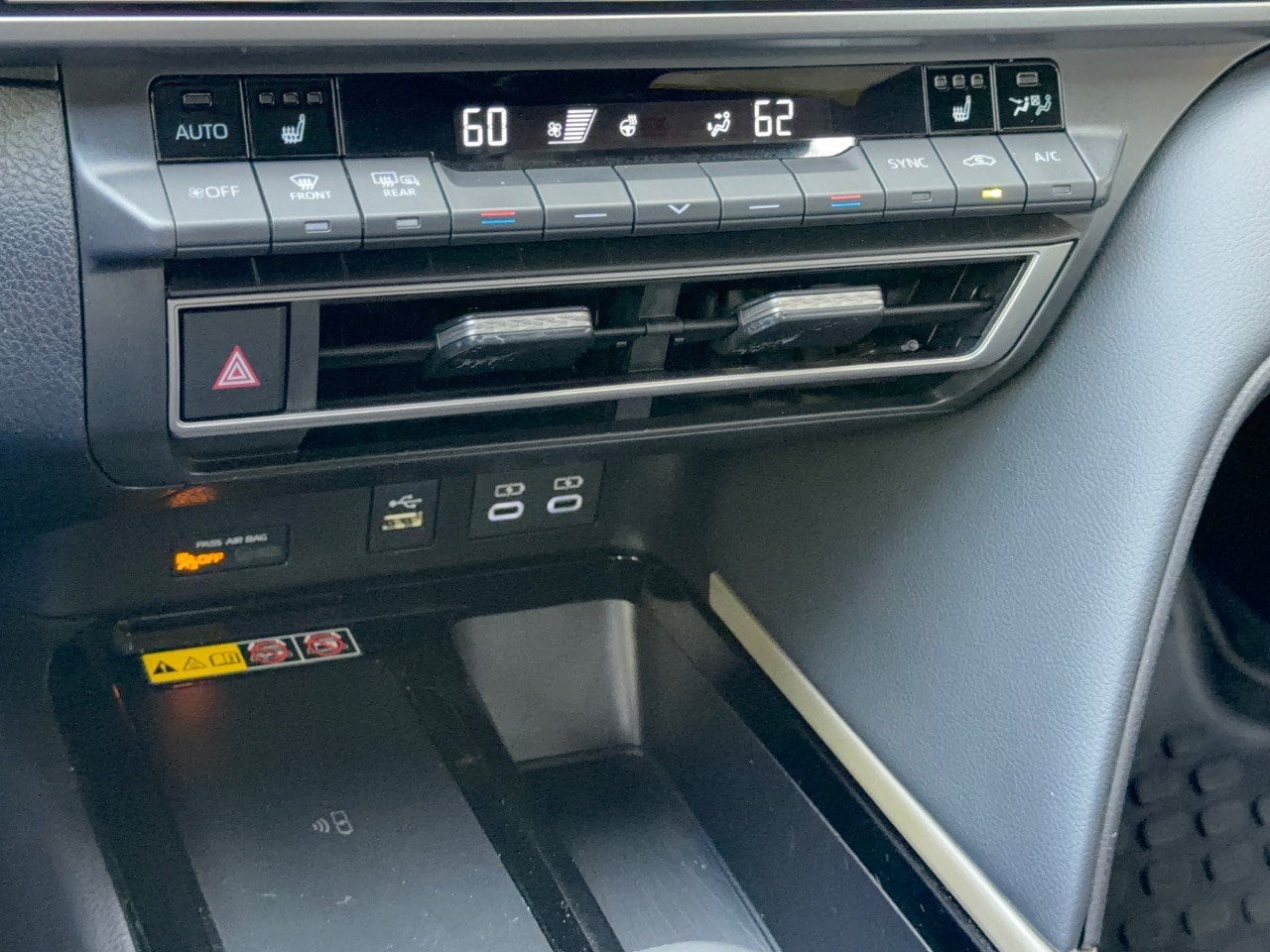 2025 Toyota Camry XSE - Photo 22