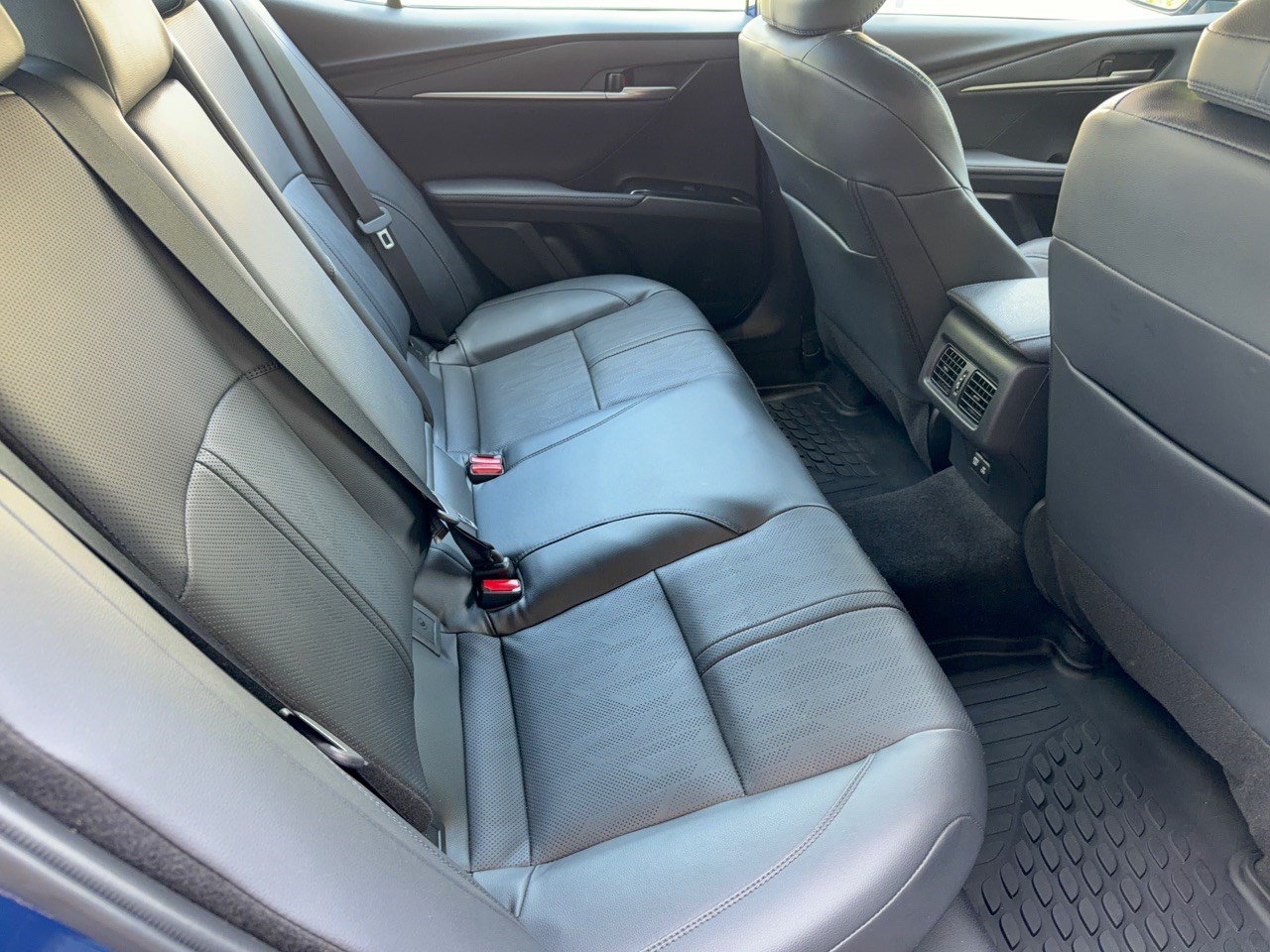2025 Toyota Camry XSE - Photo 29