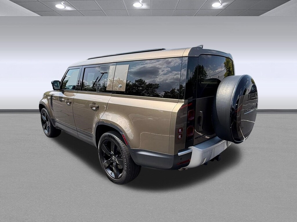 Used 2023 Land Rover Defender 130 SE SUV