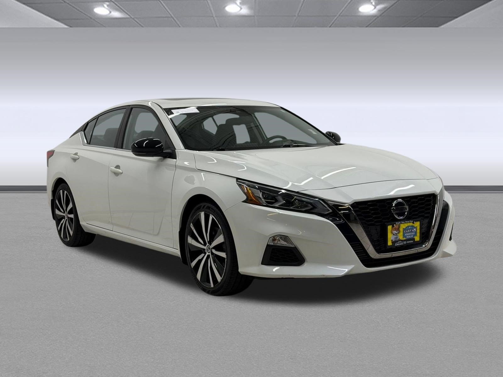 2022 Nissan Altima 2.0 SR Sedan