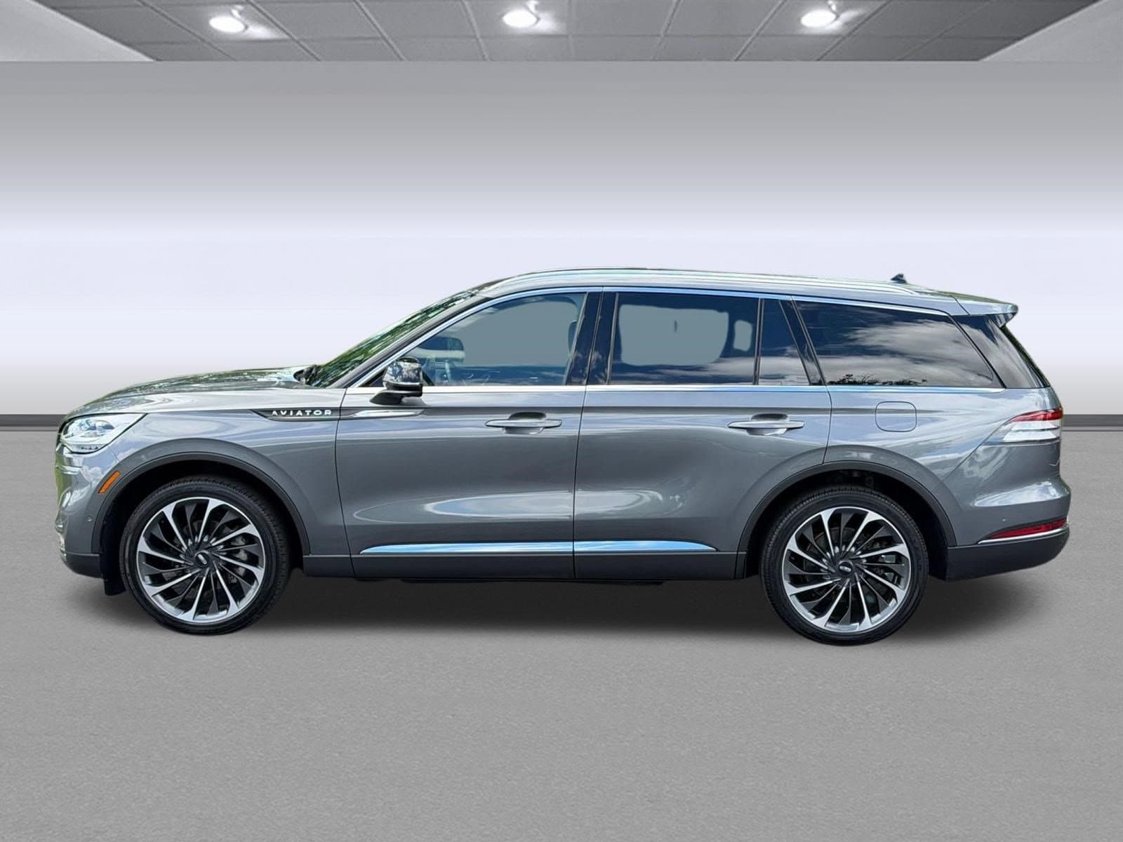 Aviator Reserve SUV