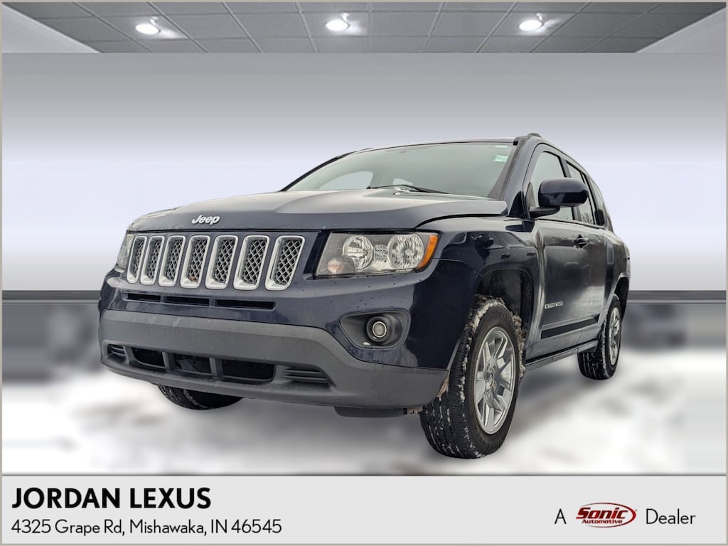 Used 2017 Jeep Compass Latitude FWD SUV