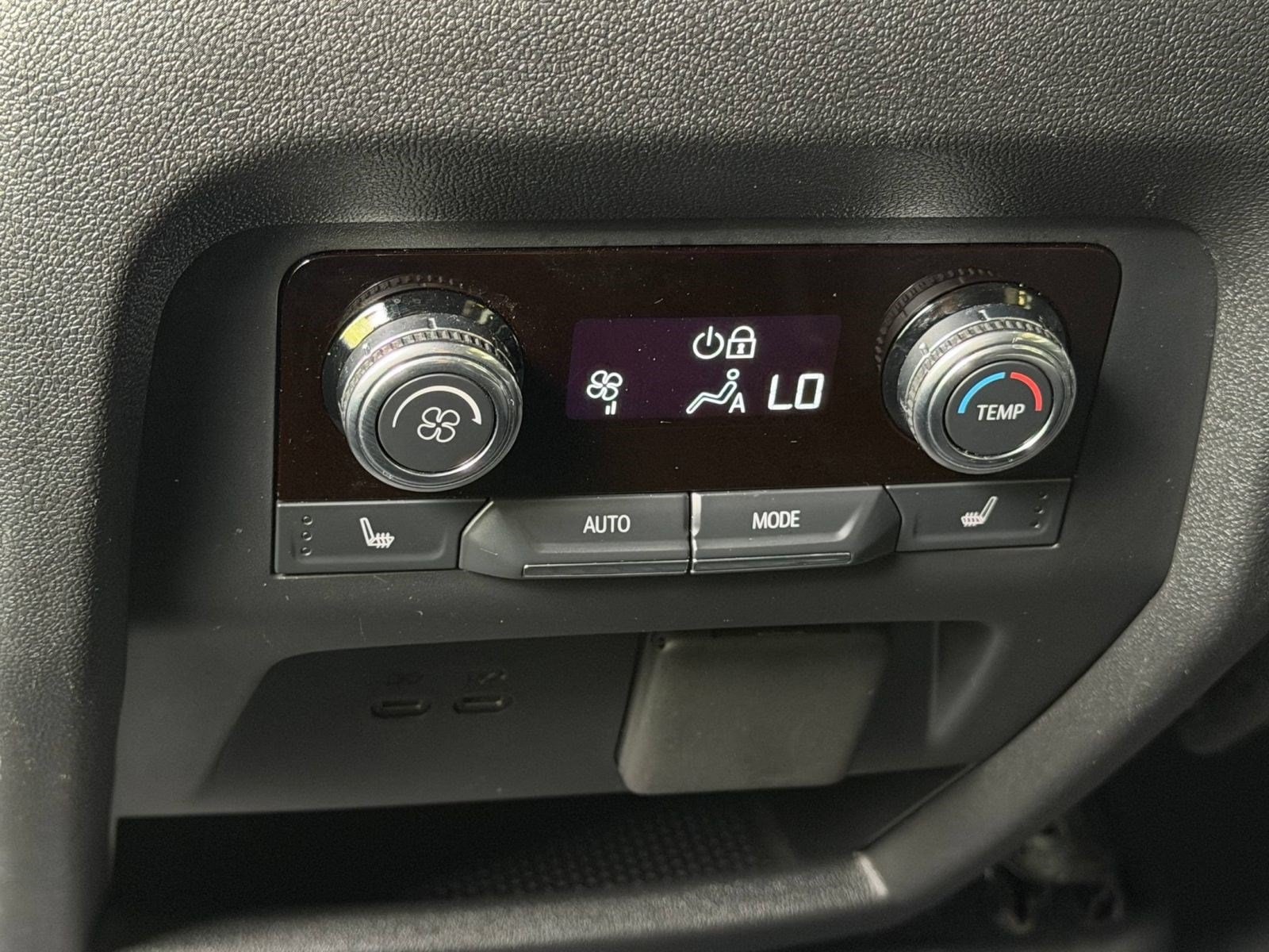 2024 GMC Acadia Denali - Photo 21