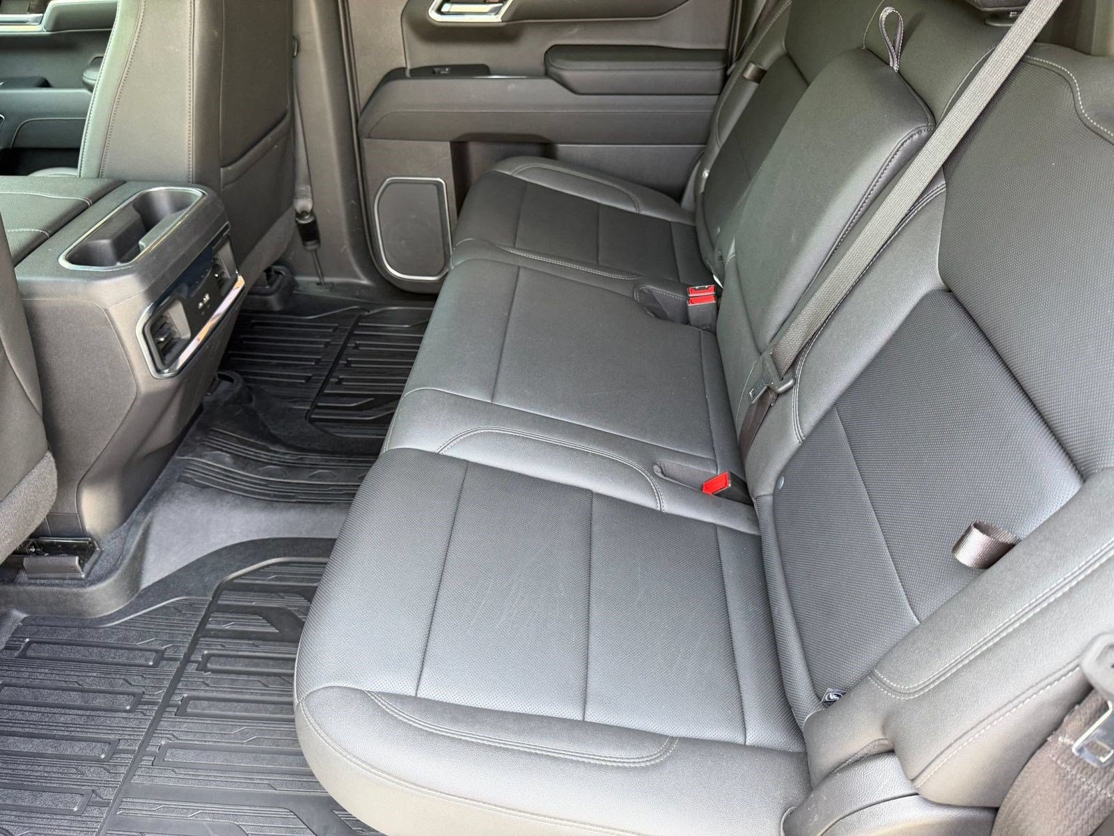 2023 GMC Sierra 1500 SLT - Photo 25