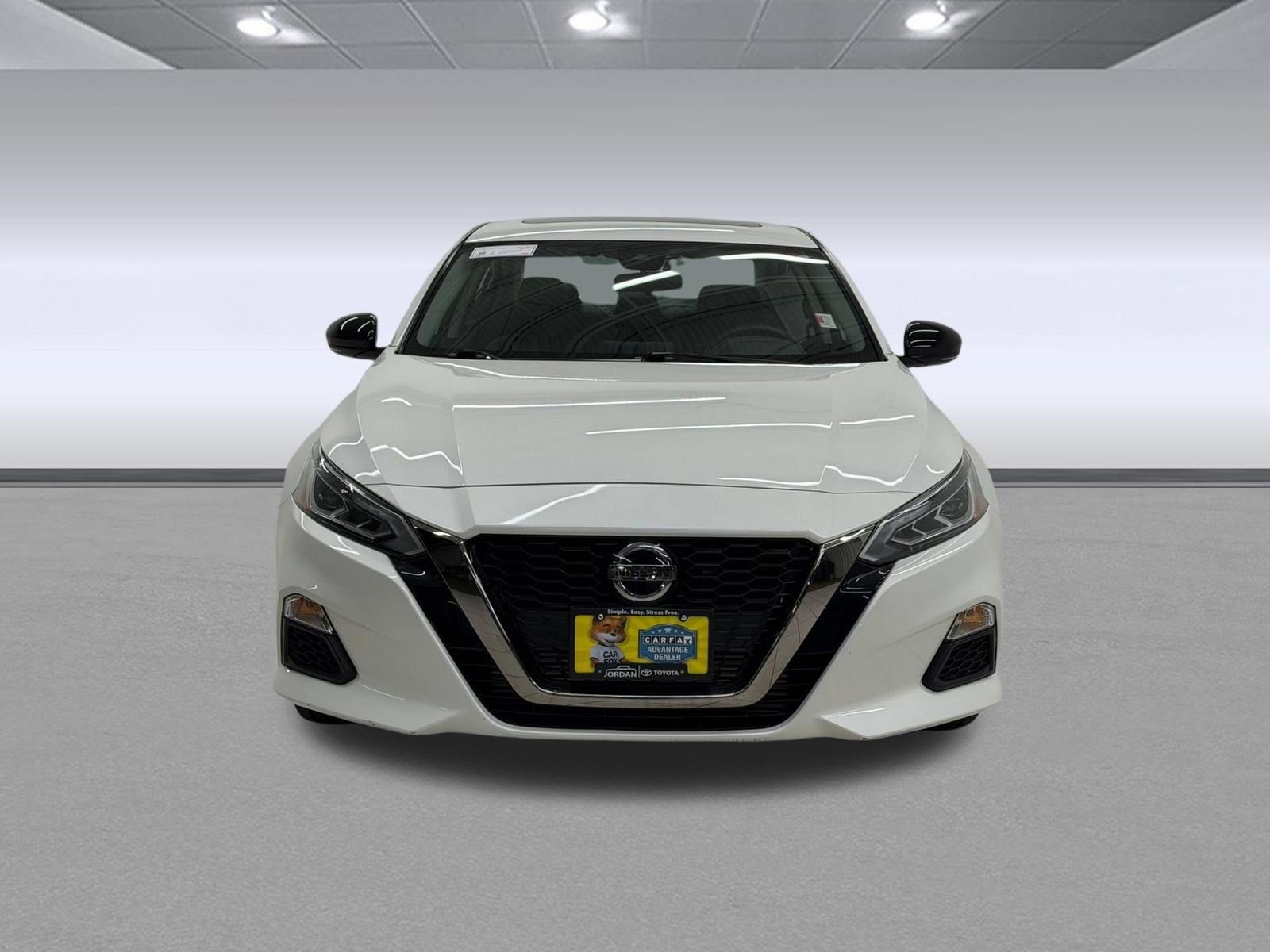 2022 Nissan Altima 2.0 SR Sedan