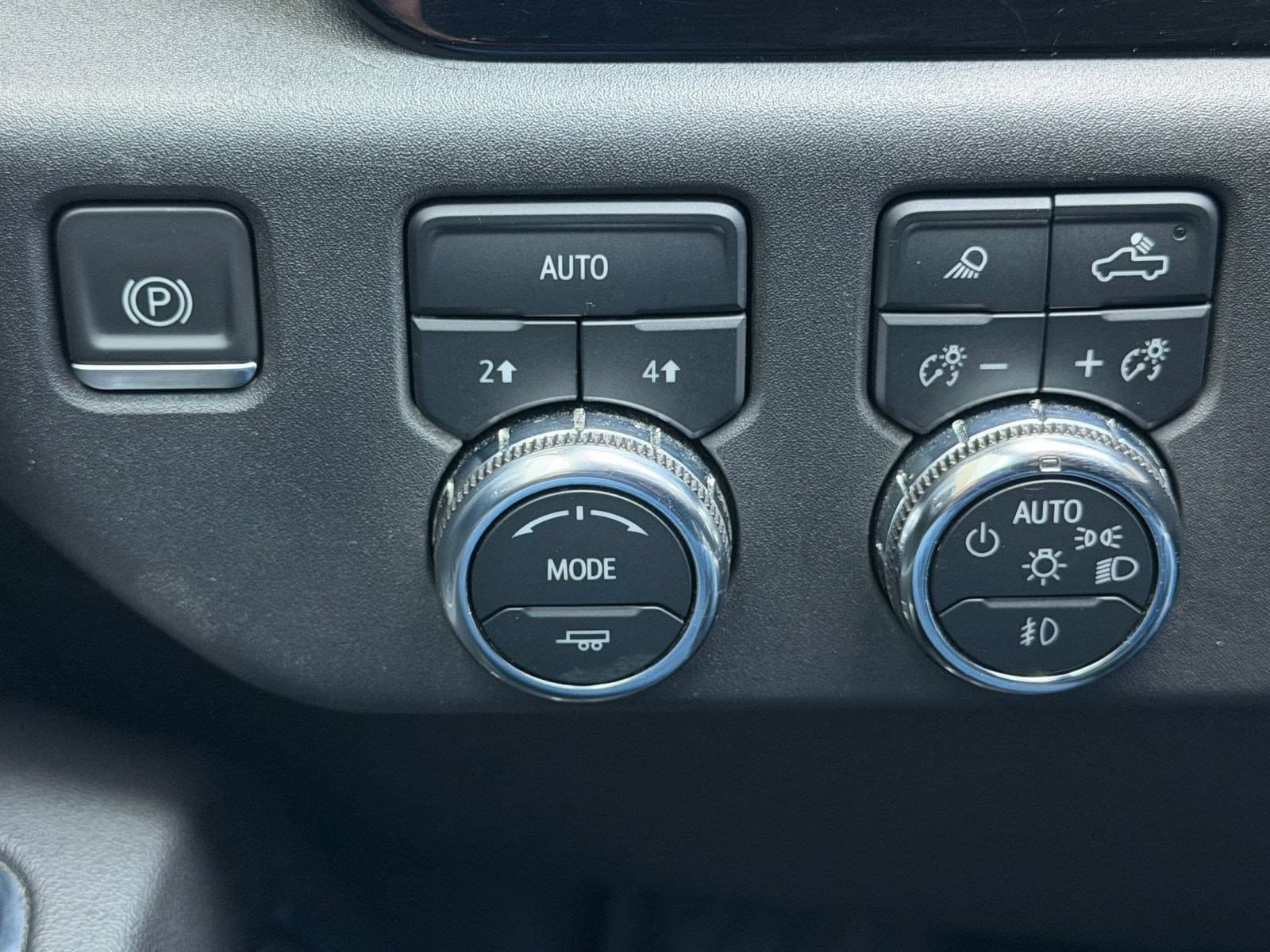 2023 GMC Sierra 1500 SLT - Photo 34