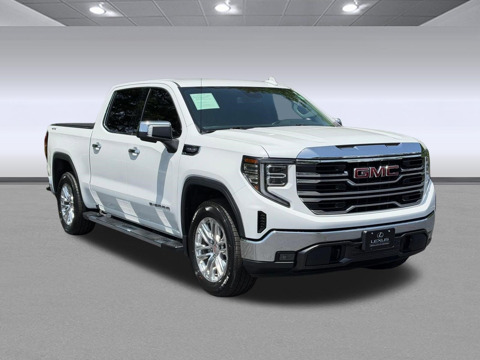 2023 GMC Sierra 1500 SLT - Photo 7