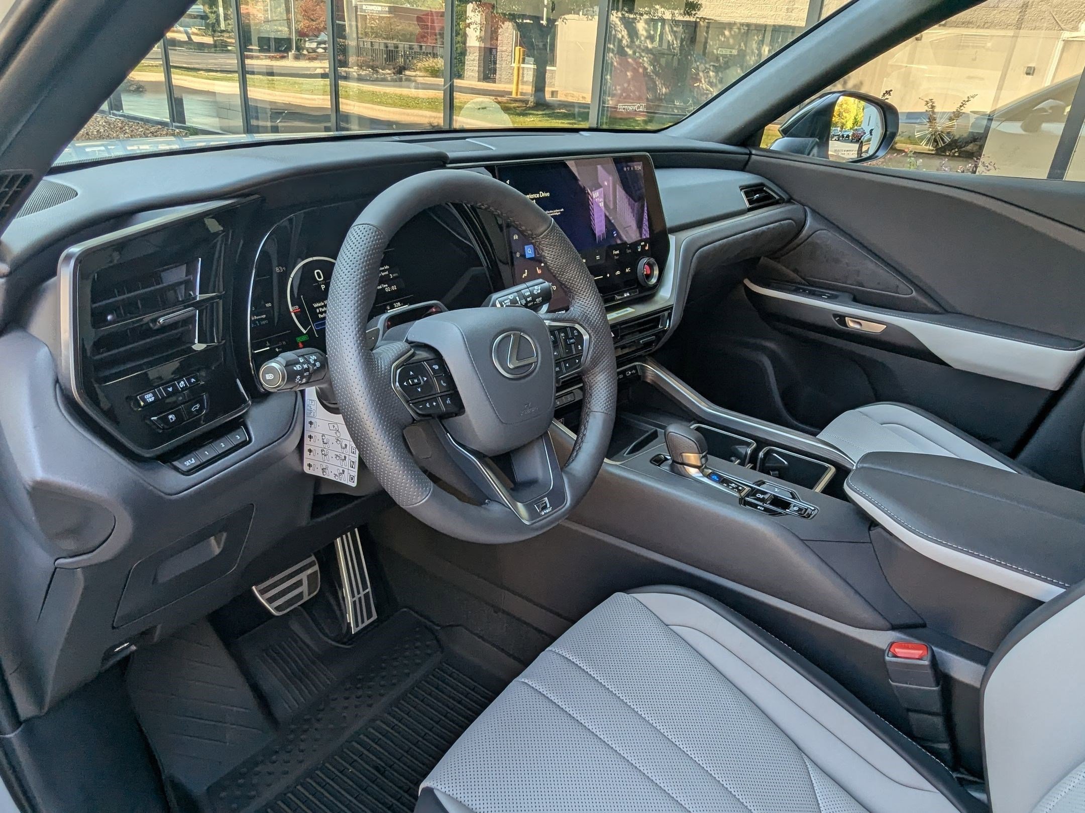 2026 Lexus TX F SPORT Performance Premium 500h photo 4