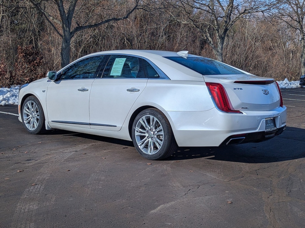 Used 2018 CADILLAC XTS Luxury Sedan