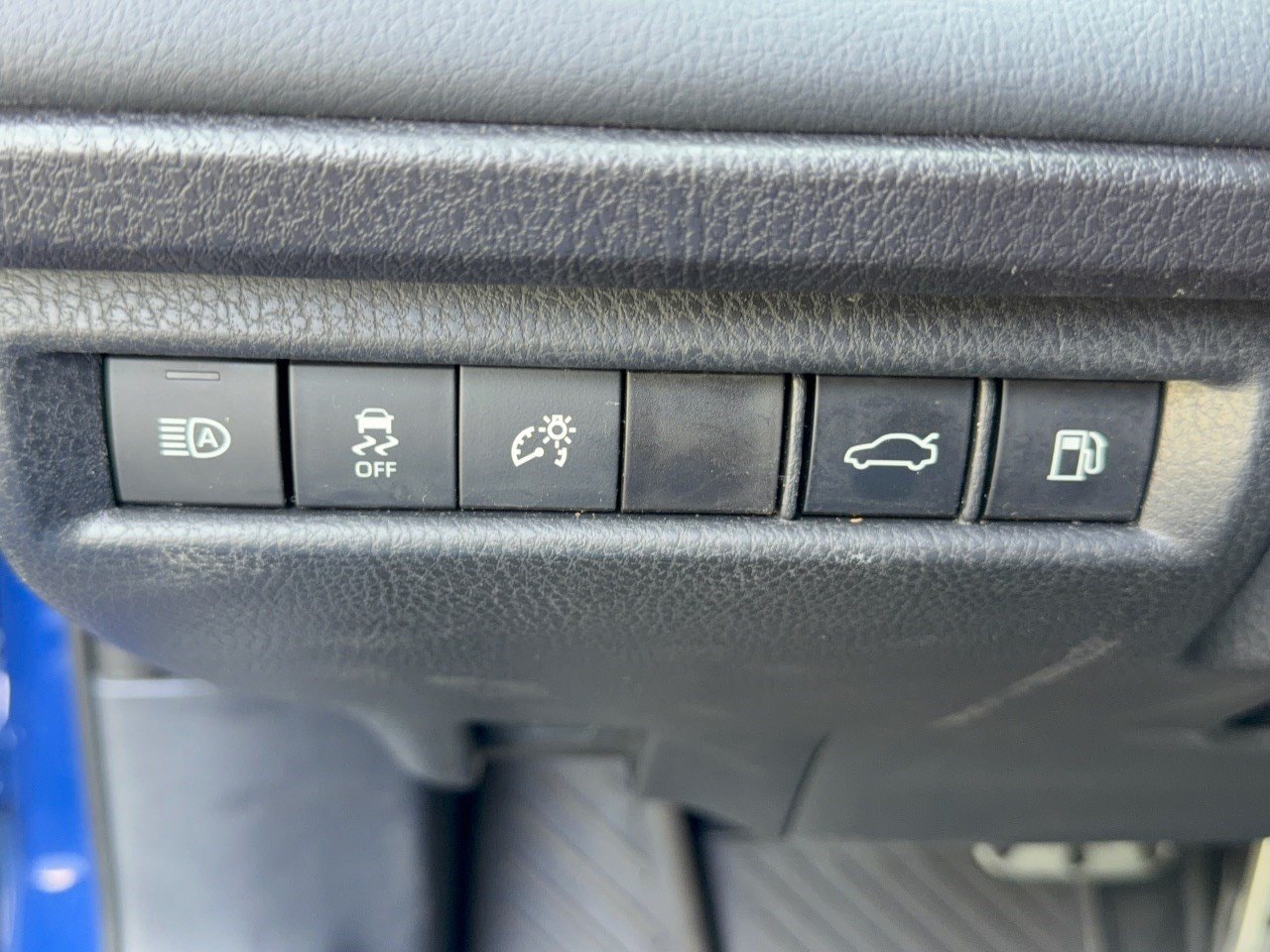 2025 Toyota Camry XSE - Photo 31