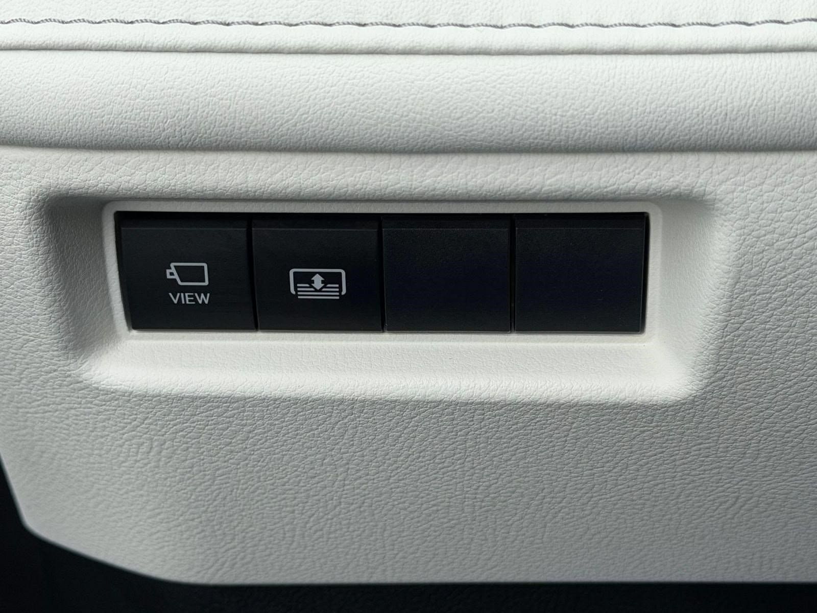 2026 Lexus IS 350 F SPORT - Photo 35