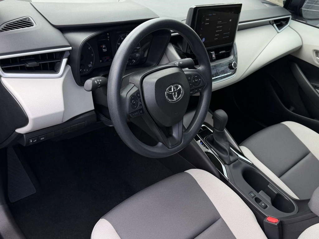 Used 2025 Toyota Corolla LE Sedan