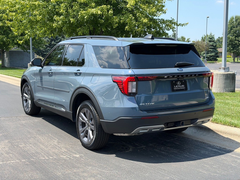 Used 2025 Ford Explorer Active SUV