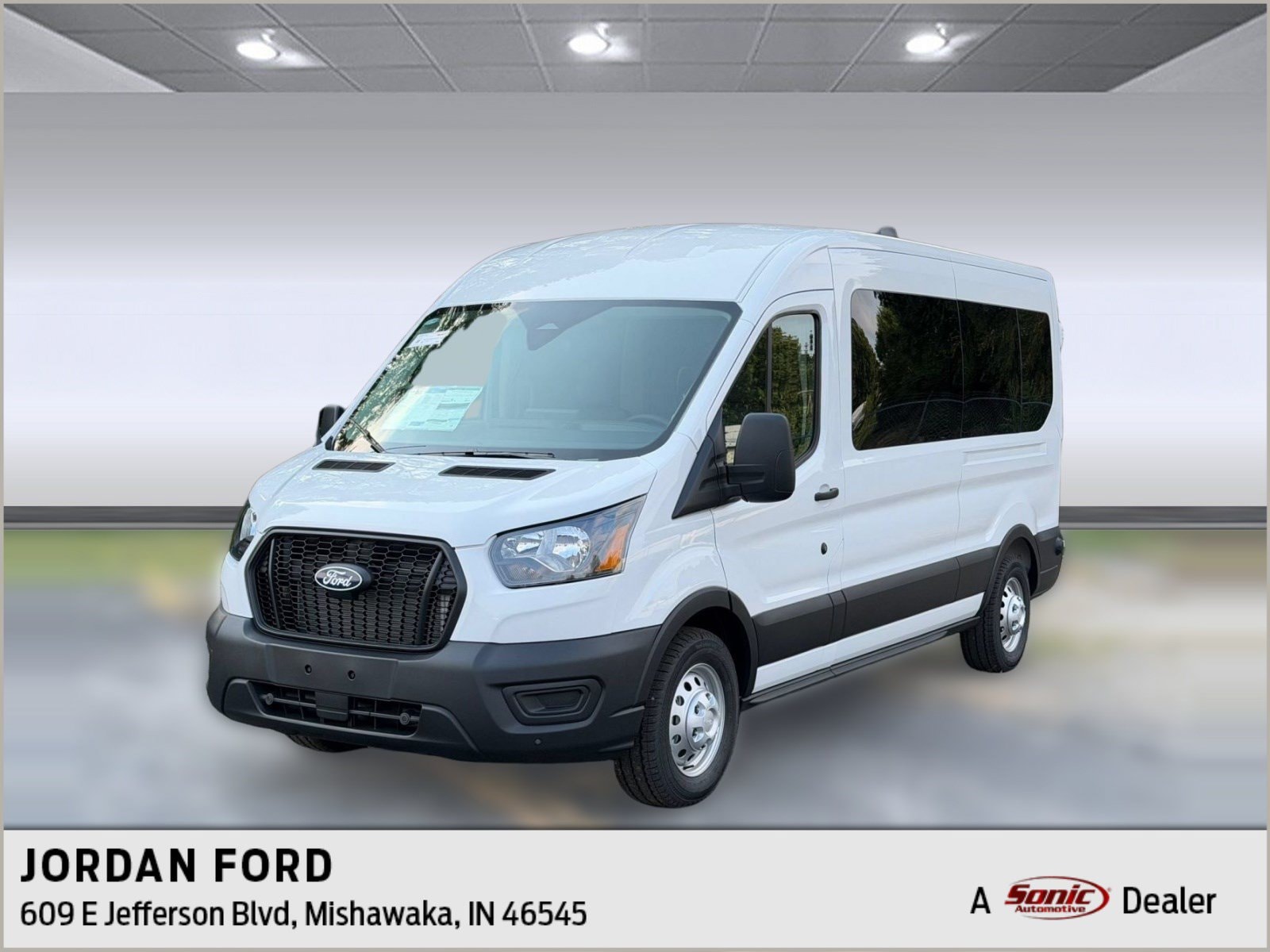 Transit-350 Passenger Passenger Van XL Wagon Medium Roof Van