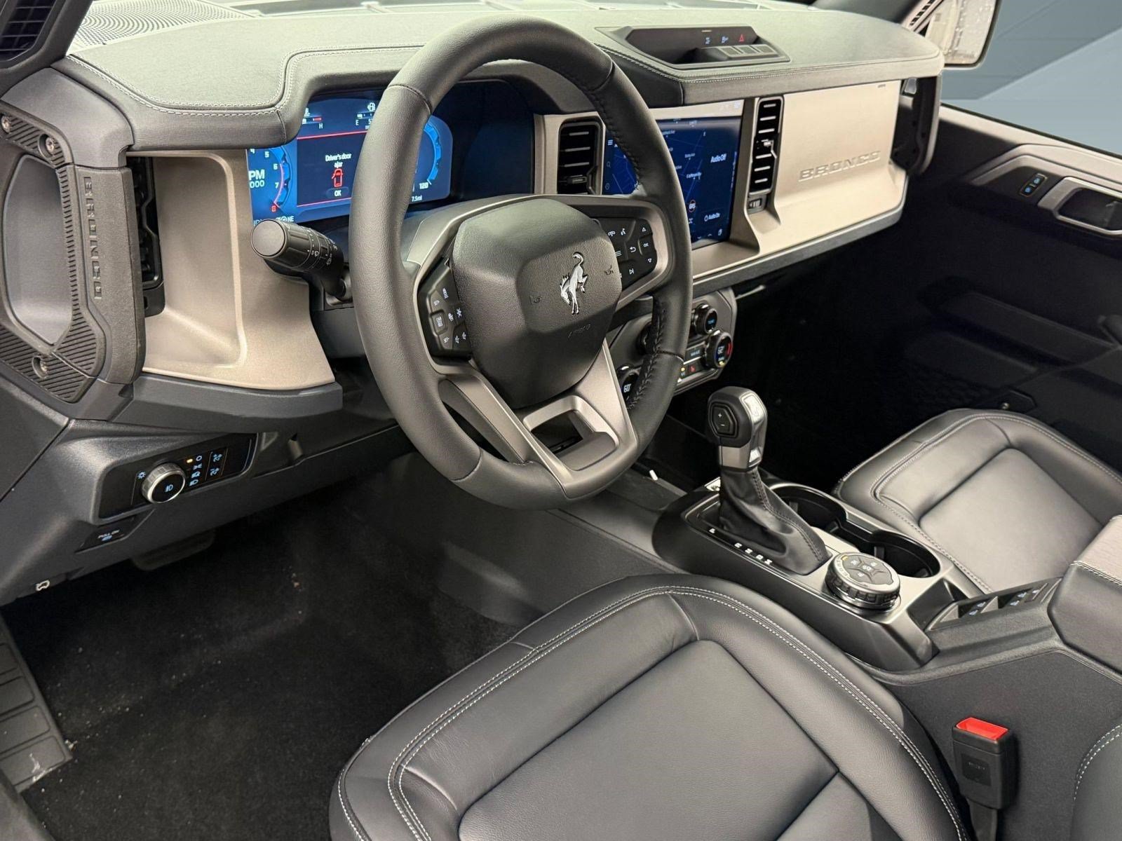 2026 Ford Bronco Outer Banks Outer Banks 4x4