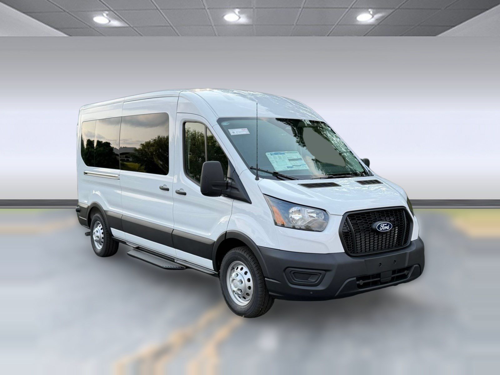 Transit-350 Passenger Passenger Van XL Wagon Medium Roof Van