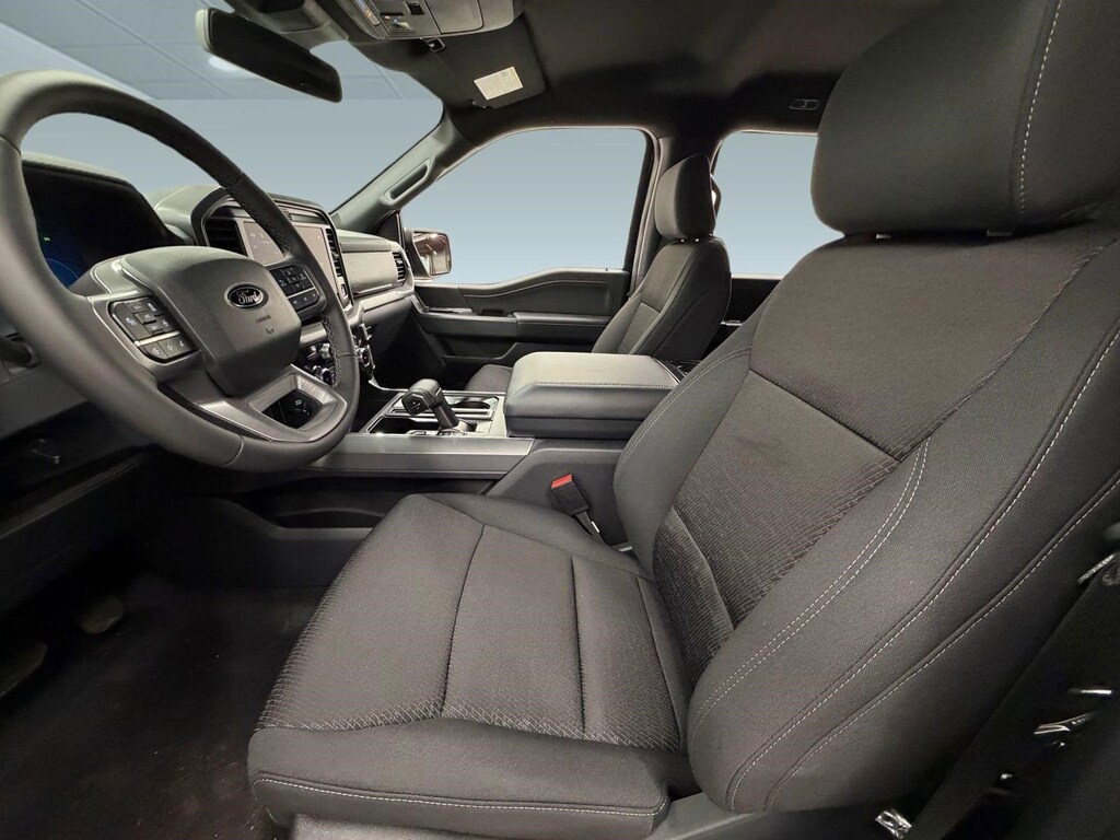 New 2026 Ford F-150 XLT XLT 4WD SuperCrew 5.5 Box