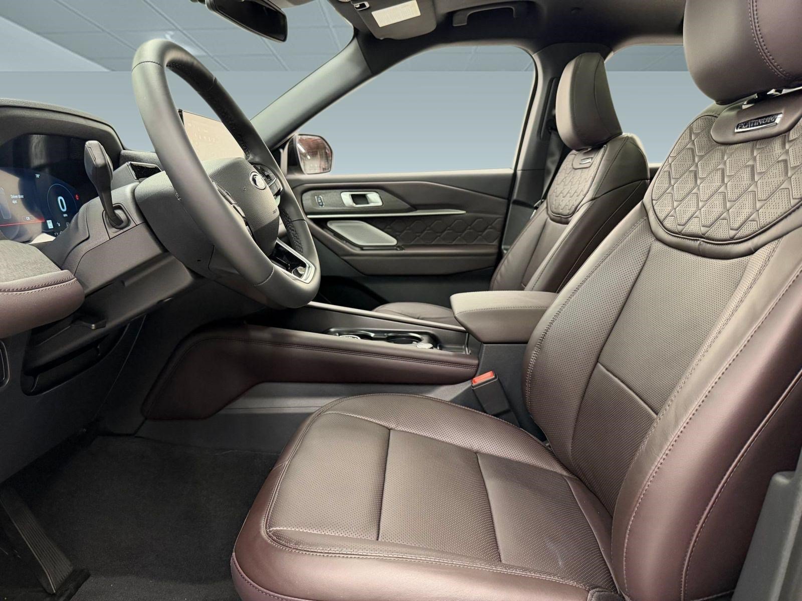 2027 Ford Explorer Platinum Platinum 4WD