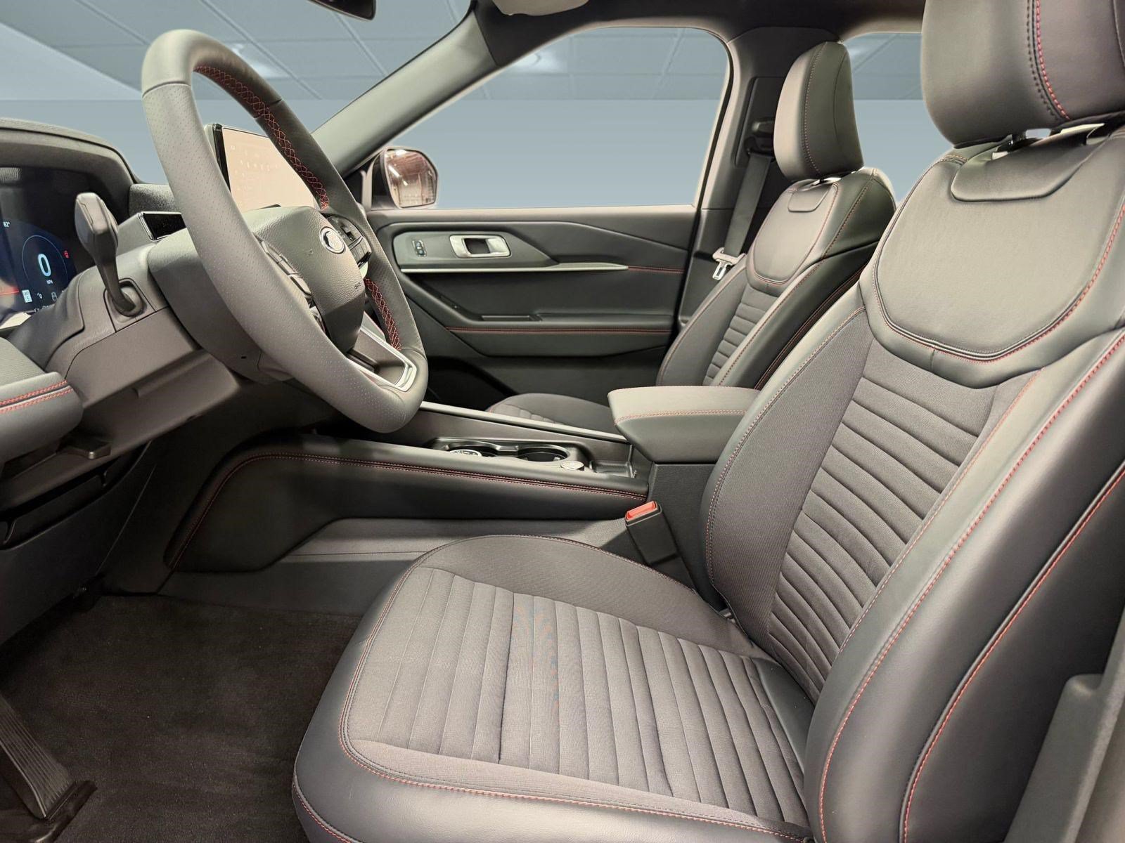 2027 Ford Explorer ST-Line ST-Line 4WD