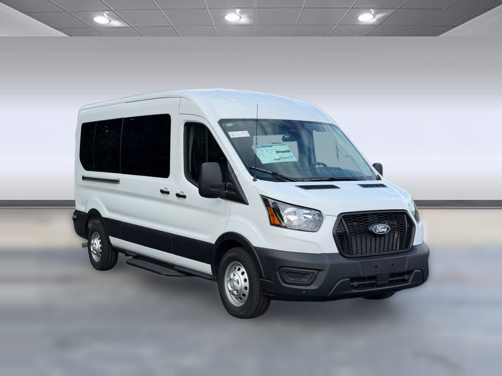 2026 Ford Transit Passenger Wagon XL T-350 148 Med Roof XL AWD