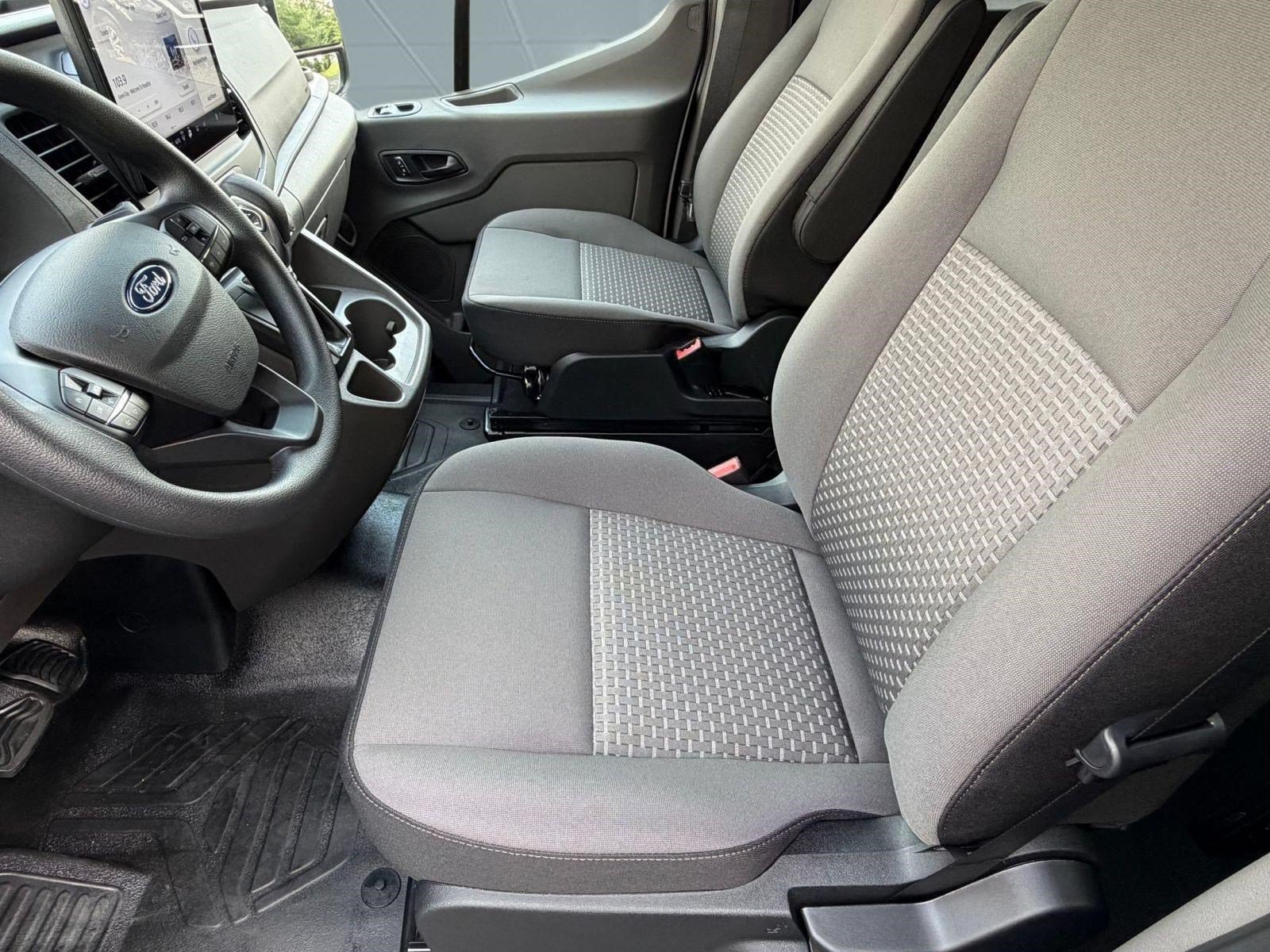 Transit-350 Passenger Passenger Van XL Wagon Medium Roof Van