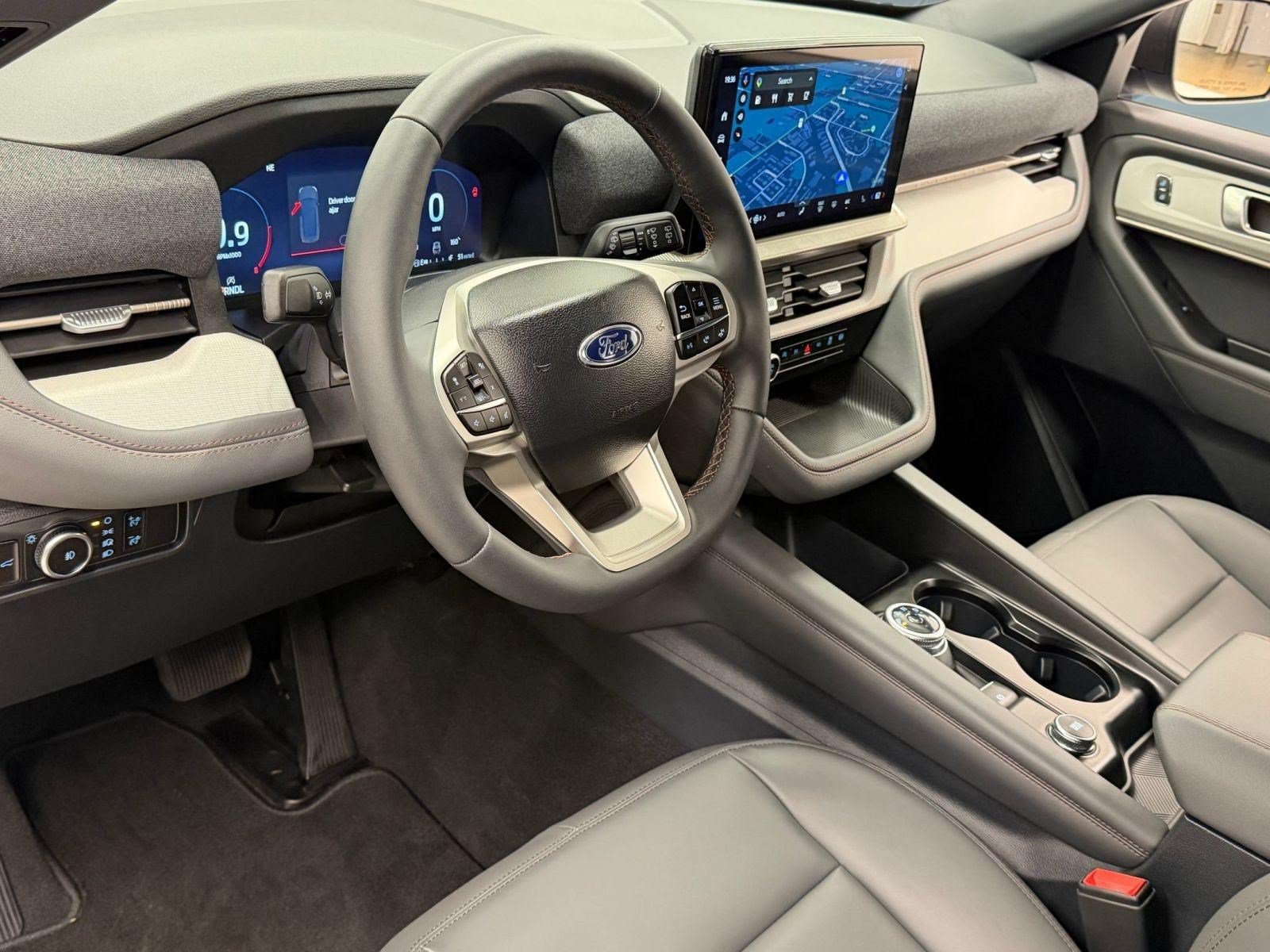 2027 Ford Explorer Active W/200A Pkg Active W/200A Pkg 4WD