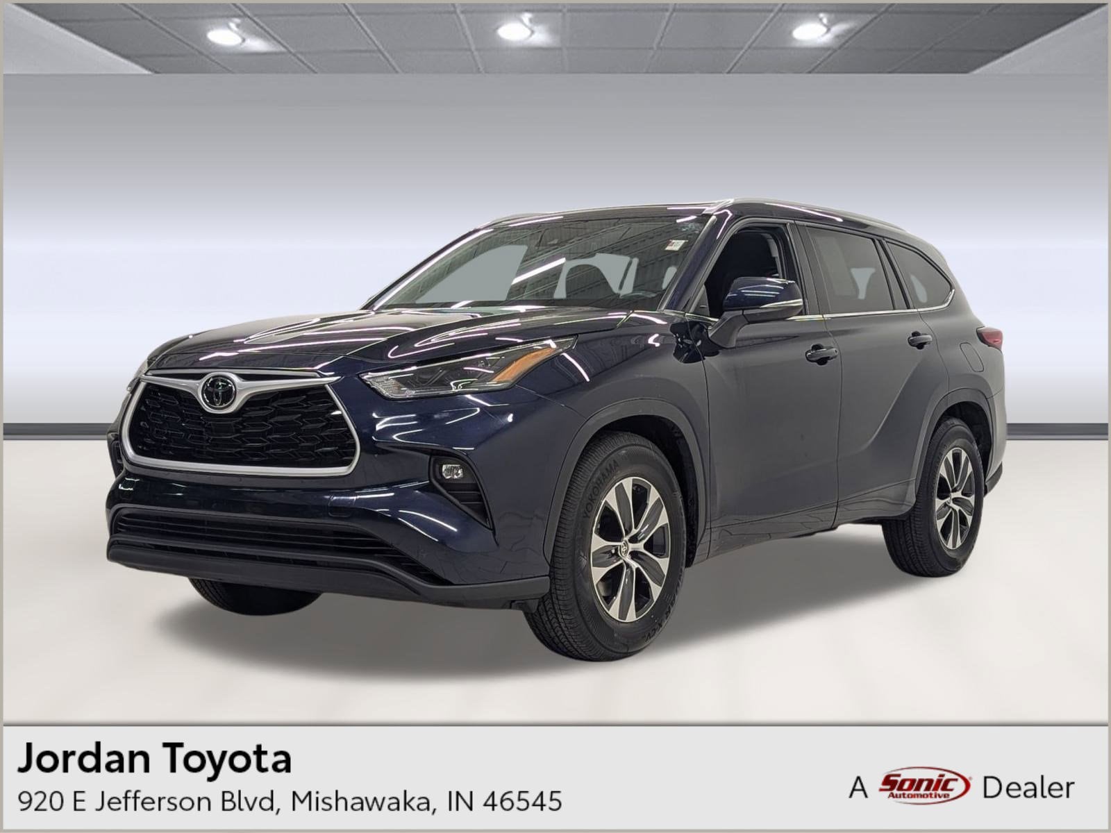 2022 Toyota Highlander XLE's photo
