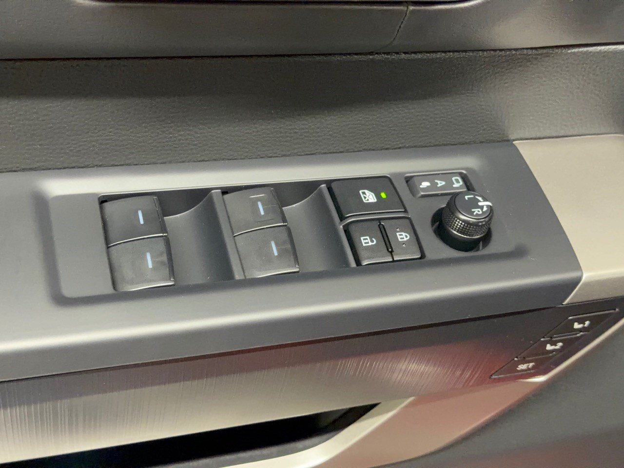 2026 Toyota Tundra Platinum - Photo 15