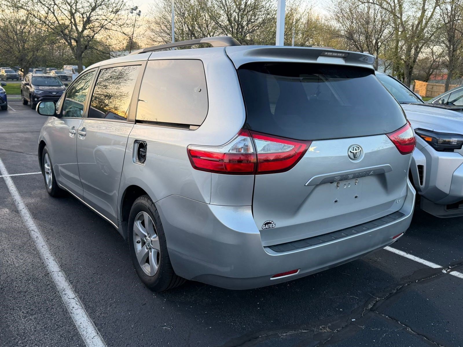 Used 2015 Toyota Sienna LE with VIN 5TDKK3DC7FS621184 for sale in Mishawaka, IN