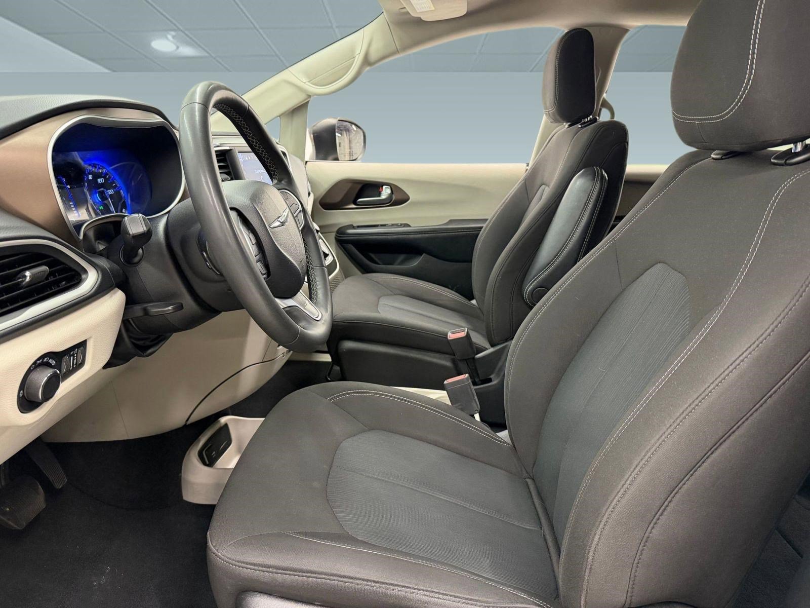 Voyager LX LX FWD