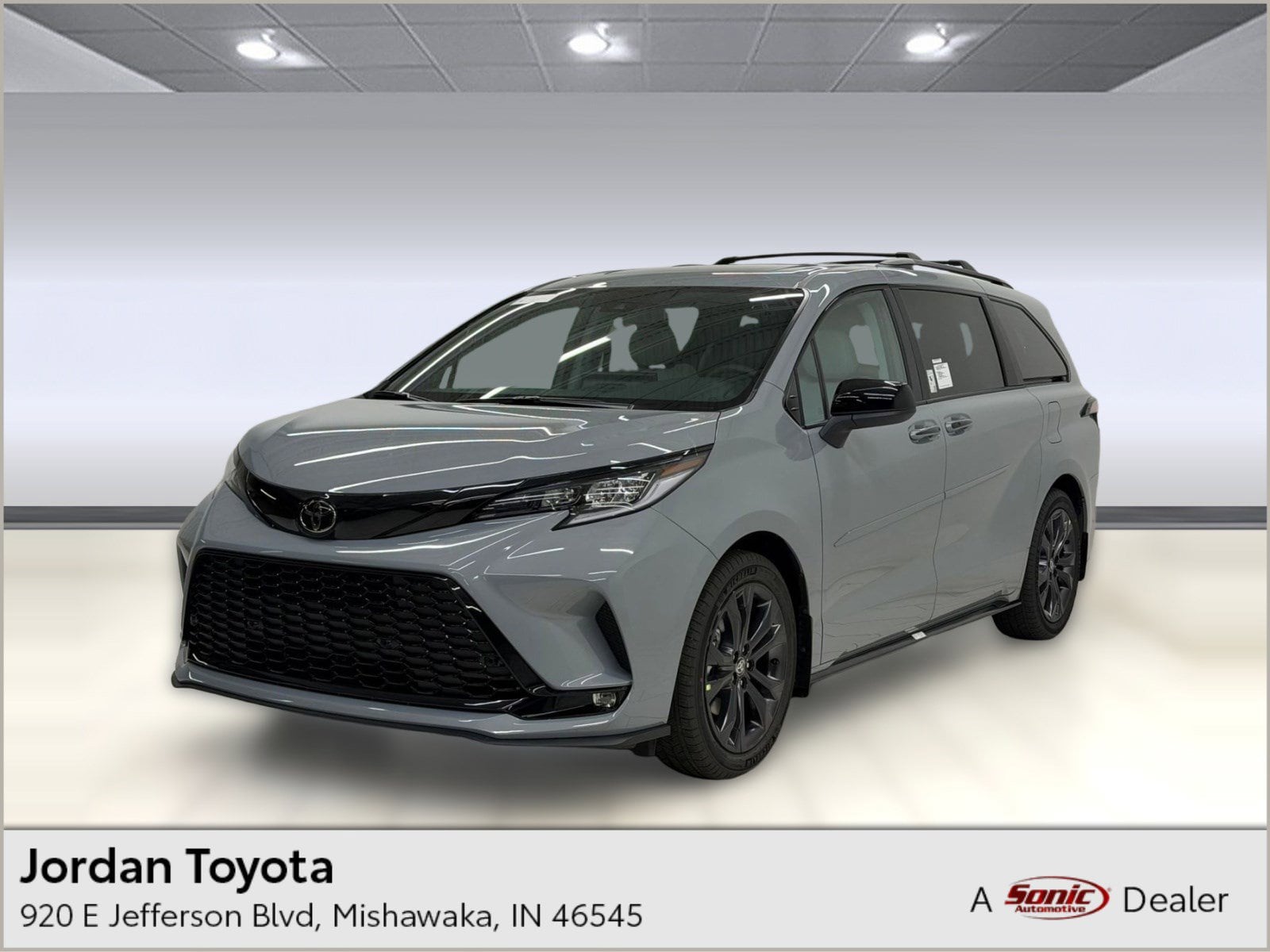 2026 Toyota Sienna XSE 7-Passenger Hybrid FWD's photo