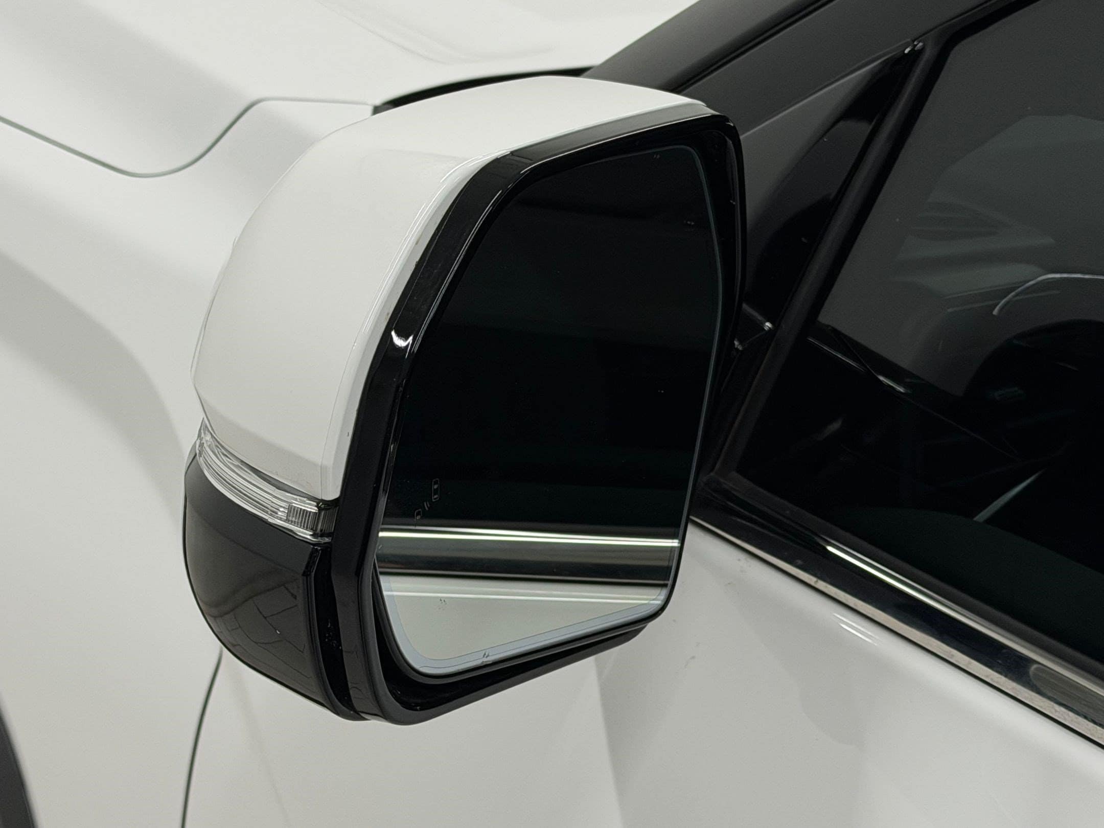 2026 Toyota Tundra Limited - Photo 34