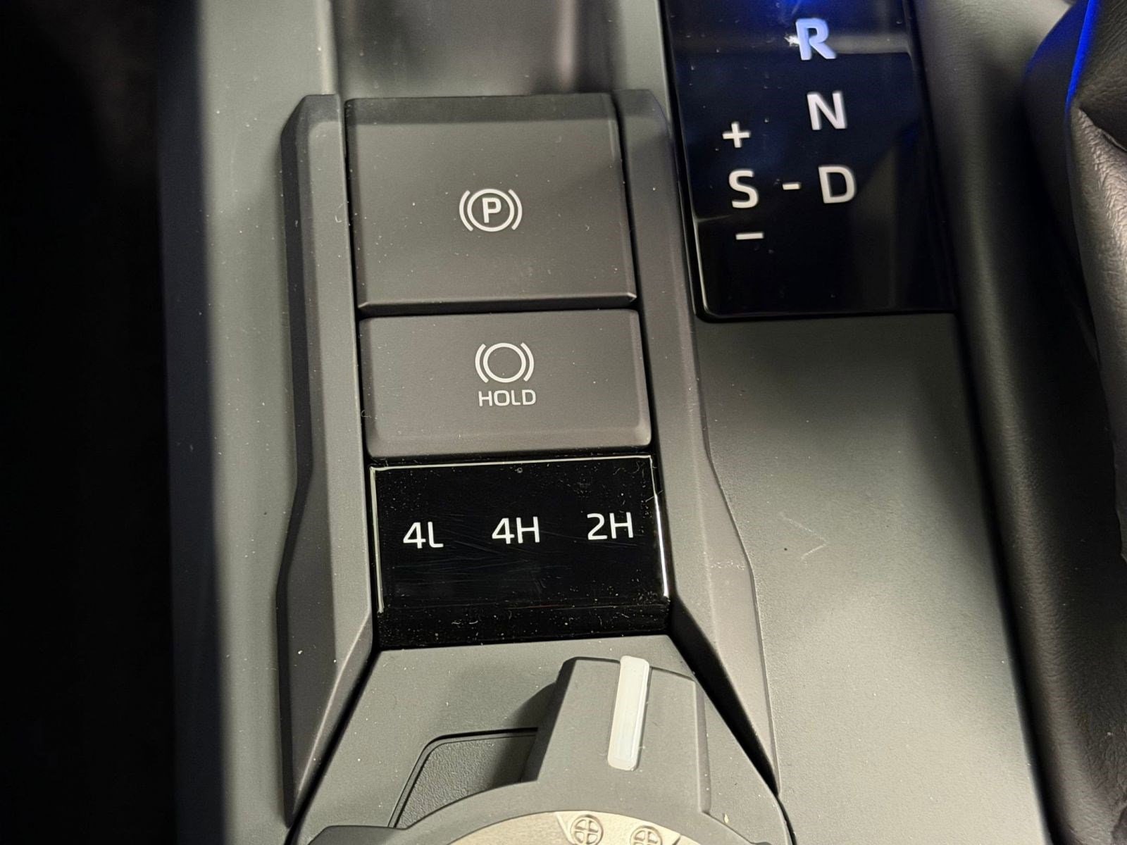 2026 Toyota Tacoma SR5 - Photo 28
