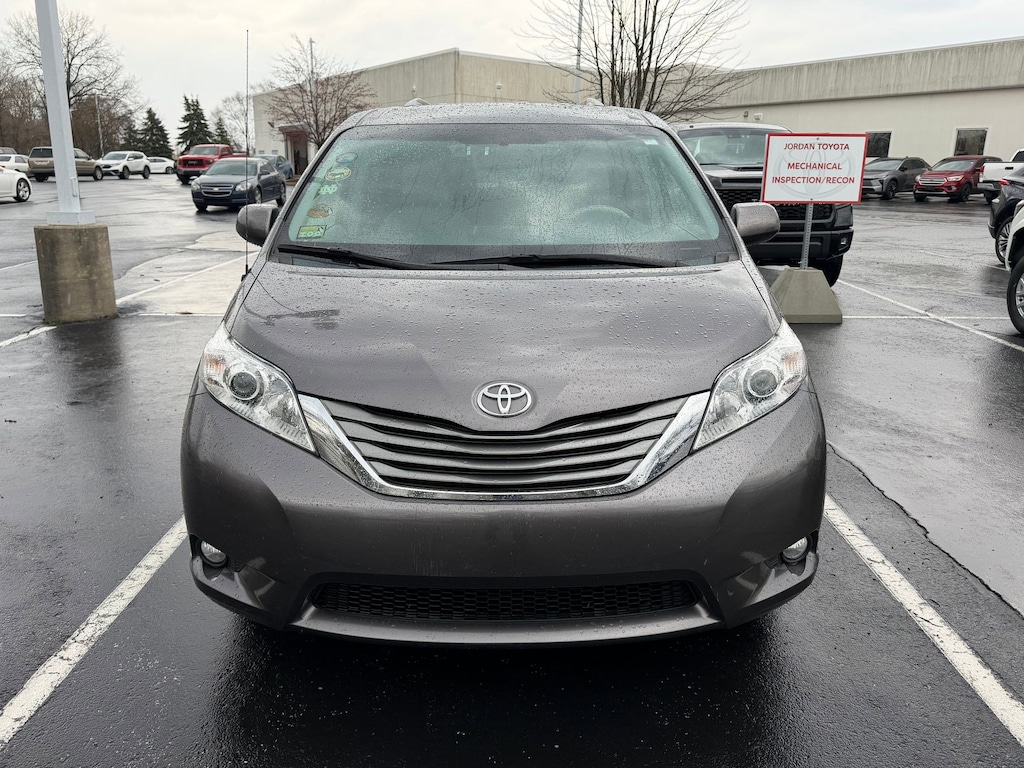 Used 2013 Toyota Sienna XLE Van