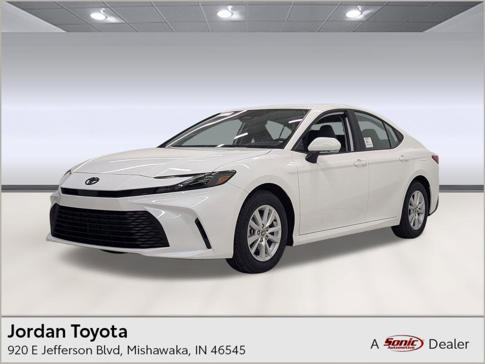 2026 Toyota Camry LE's photo