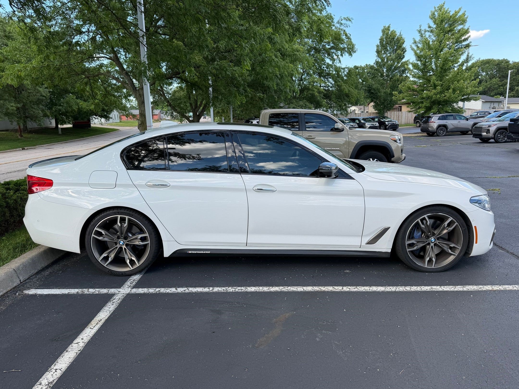 5 Series M550i XDrive Sedan