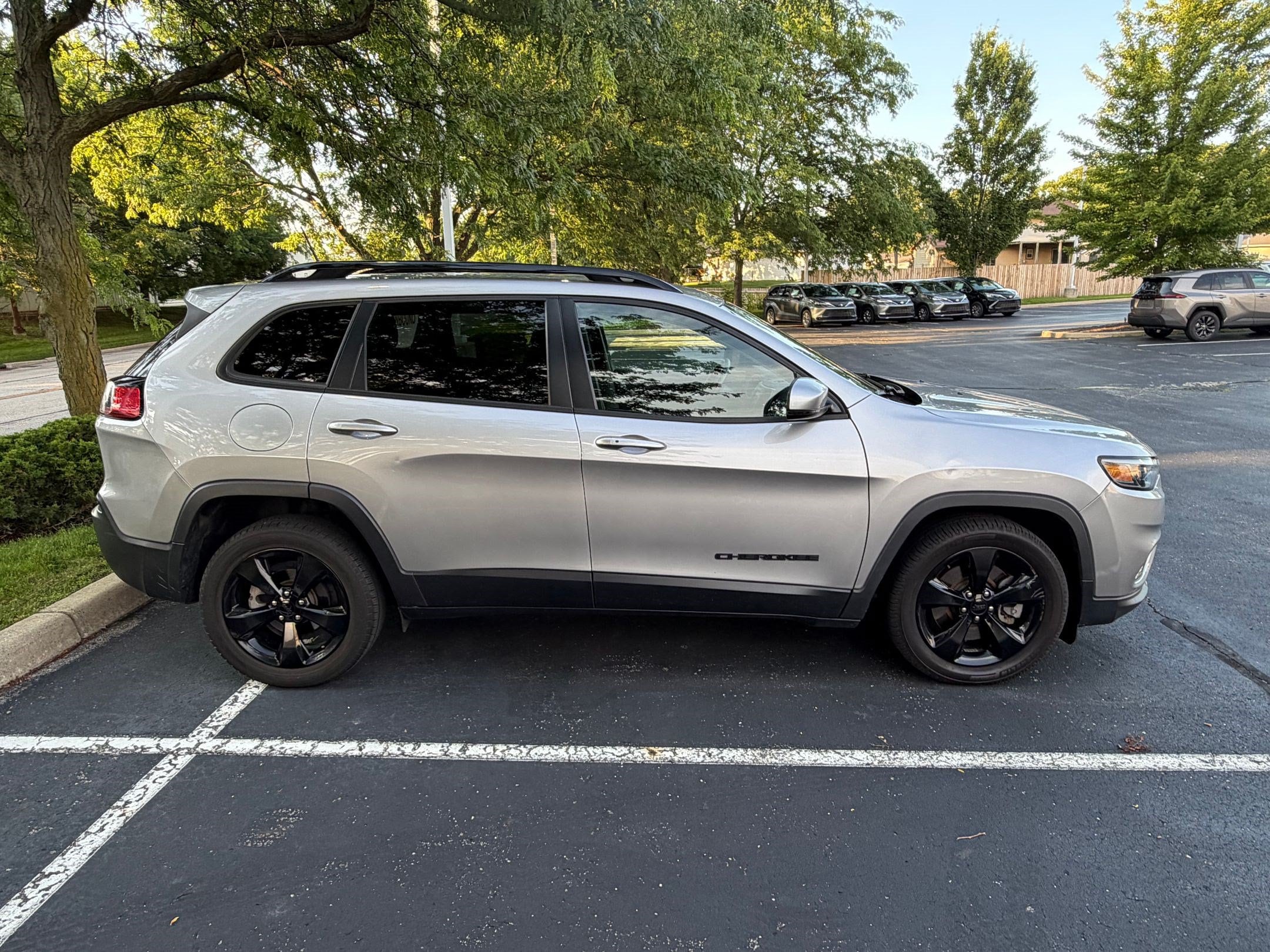 Cherokee Altitude Altitude FWD