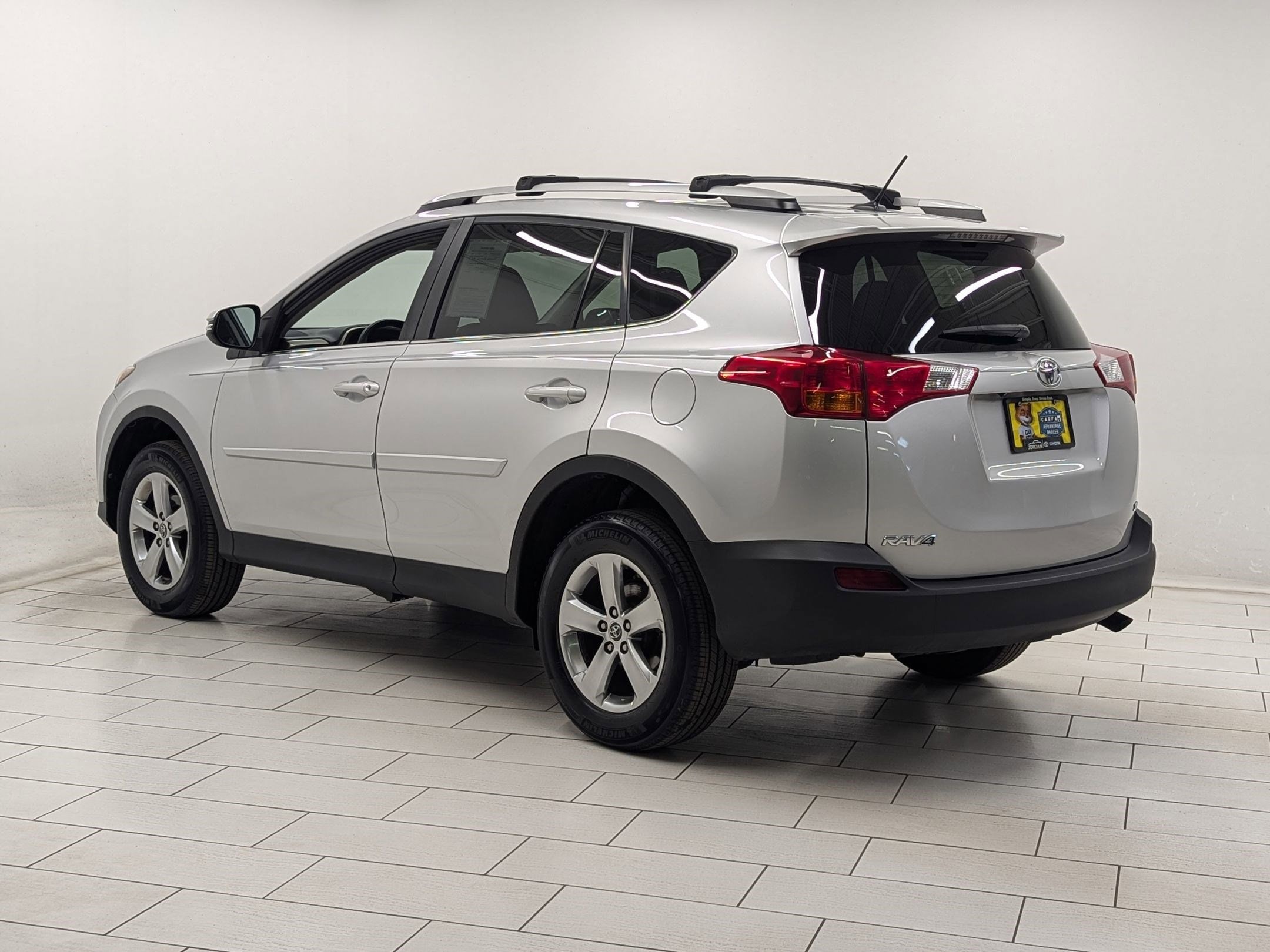 Used 2015 Toyota RAV4 XLE with VIN 2T3RFREV4FW296689 for sale in Mishawaka, IN