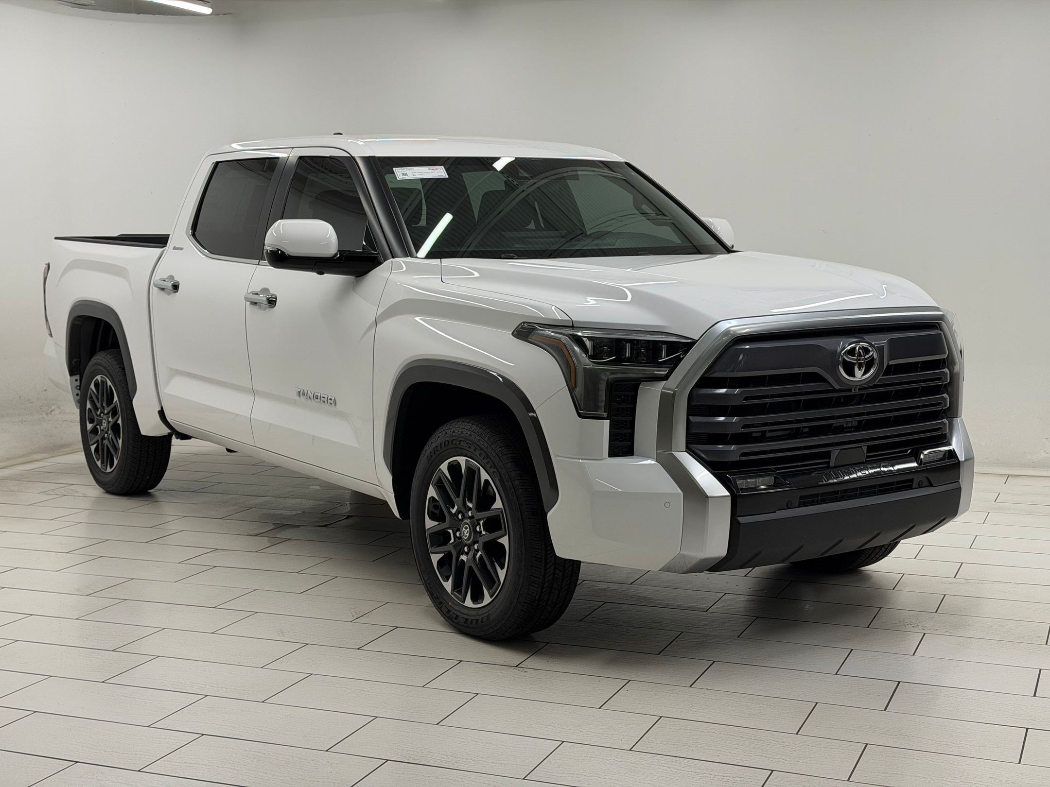 2026 Toyota Tundra Limited - Photo 6
