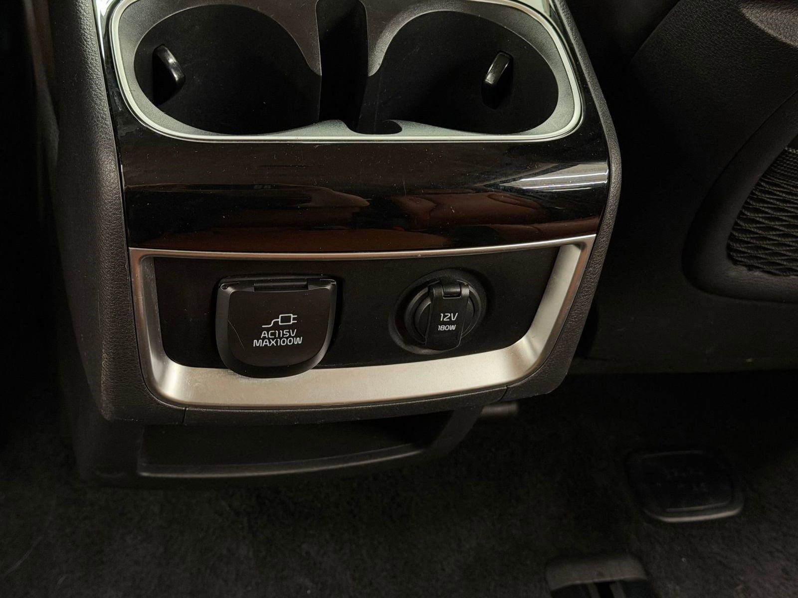 2024 Kia Carnival SX - Photo 23