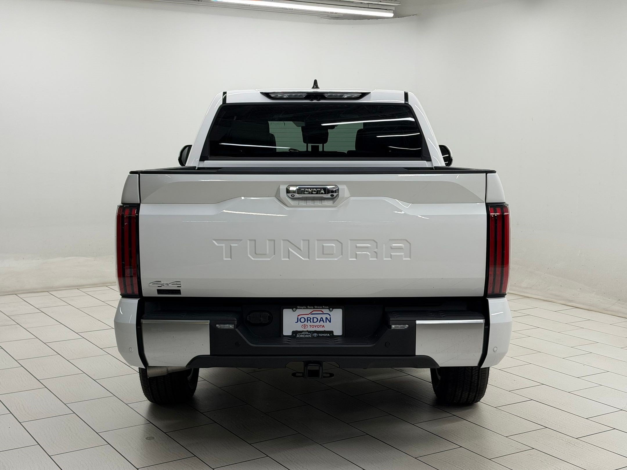 2026 Toyota Tundra Limited - Photo 8