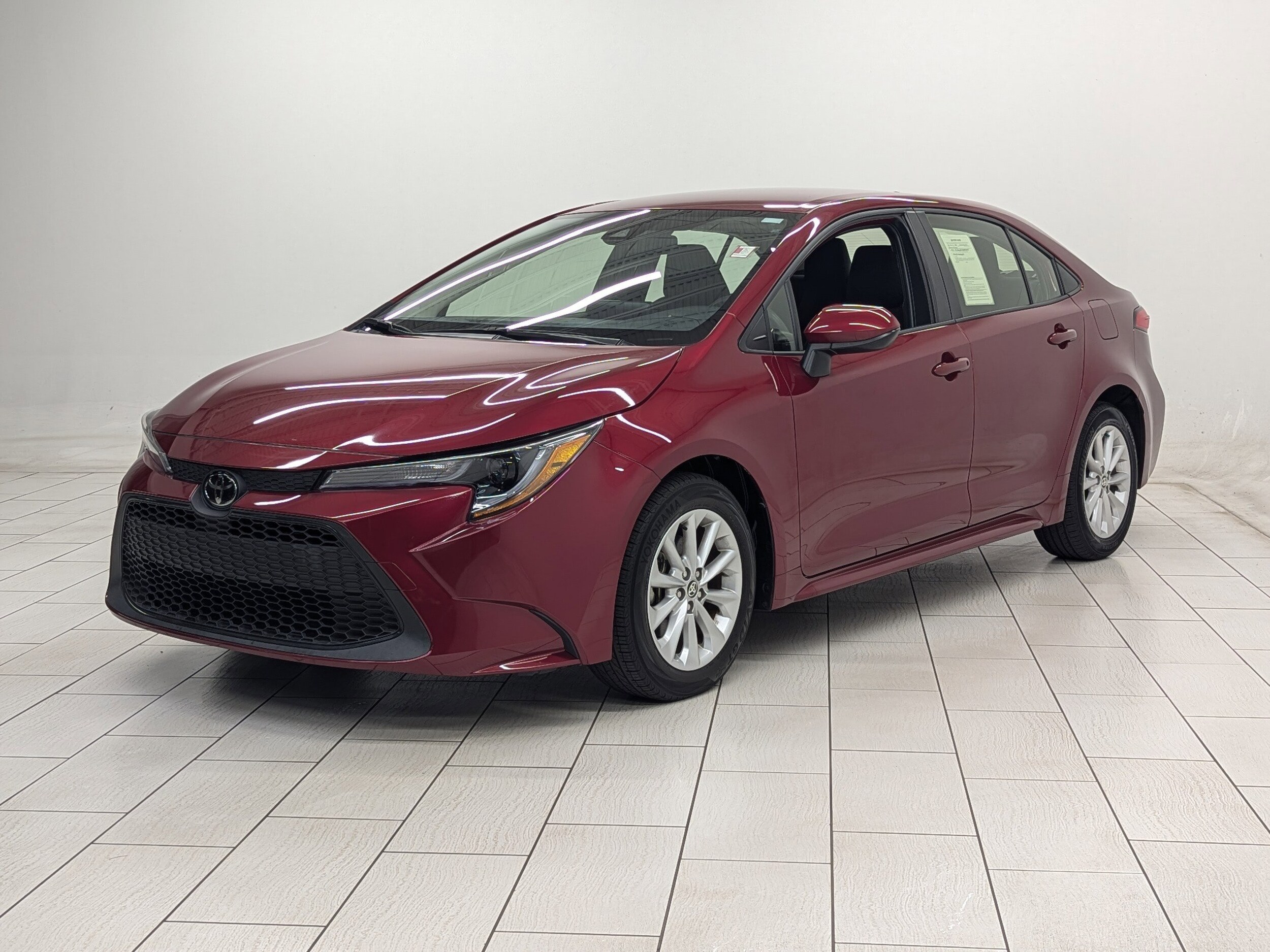 2022 Toyota Corolla LE photo 4