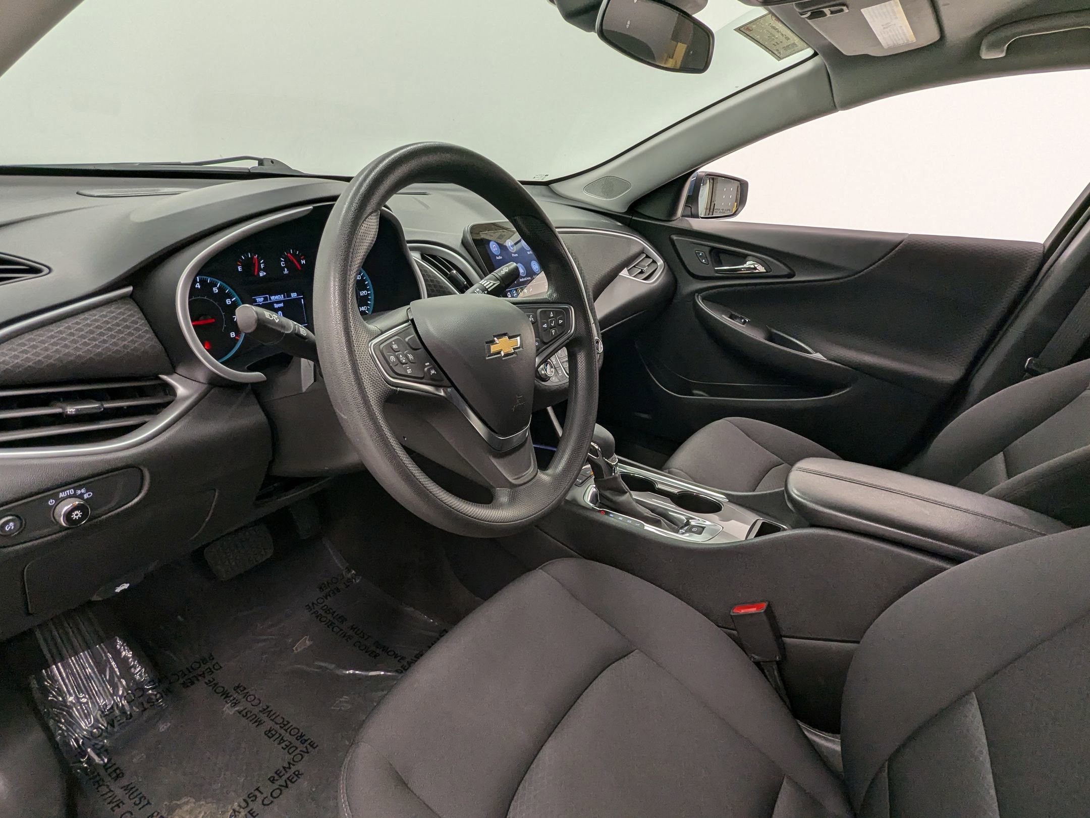 2024 Chevrolet Malibu 1LT photo 3