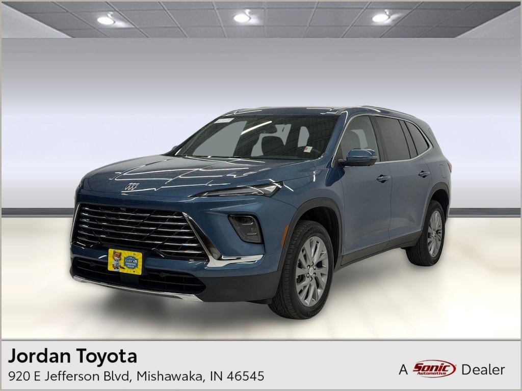 Used 2025 Buick Enclave Preferred Preferred