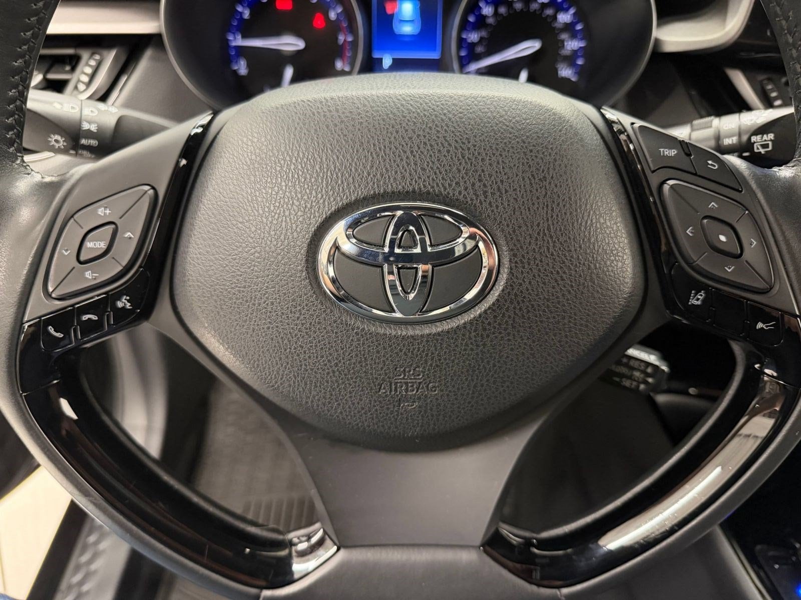 2021 Toyota C-HR Nightshade - Photo 9