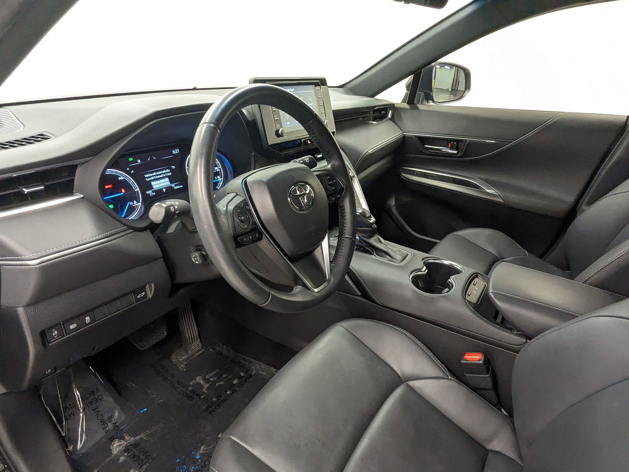 2022 Toyota Venza XLE photo 3